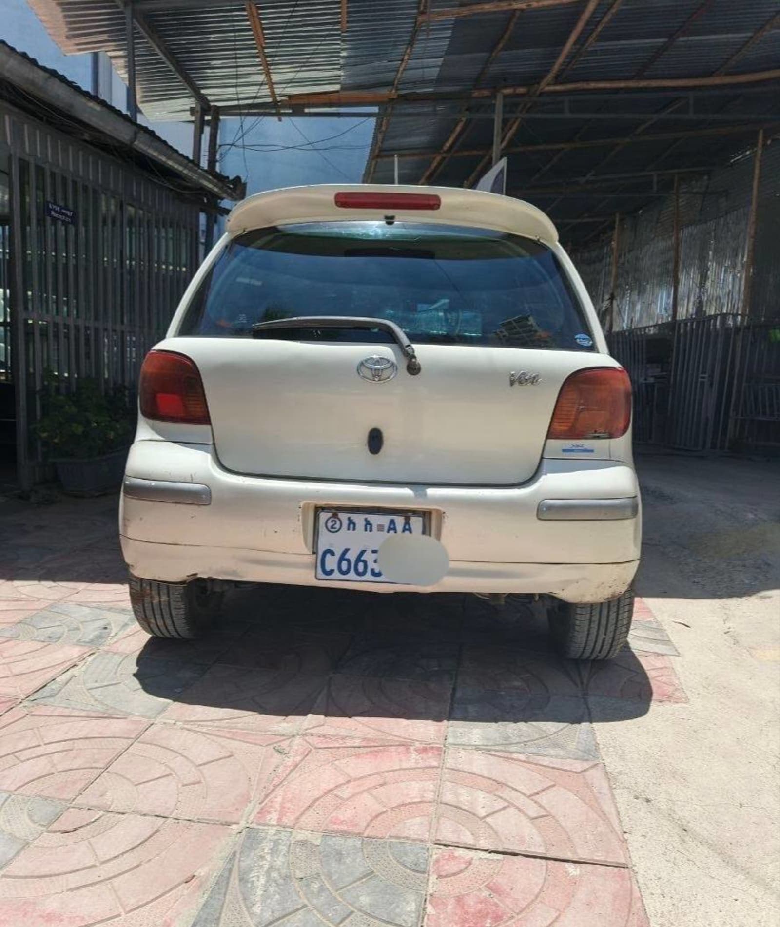 2003 Toyota Vitz — photo 5
