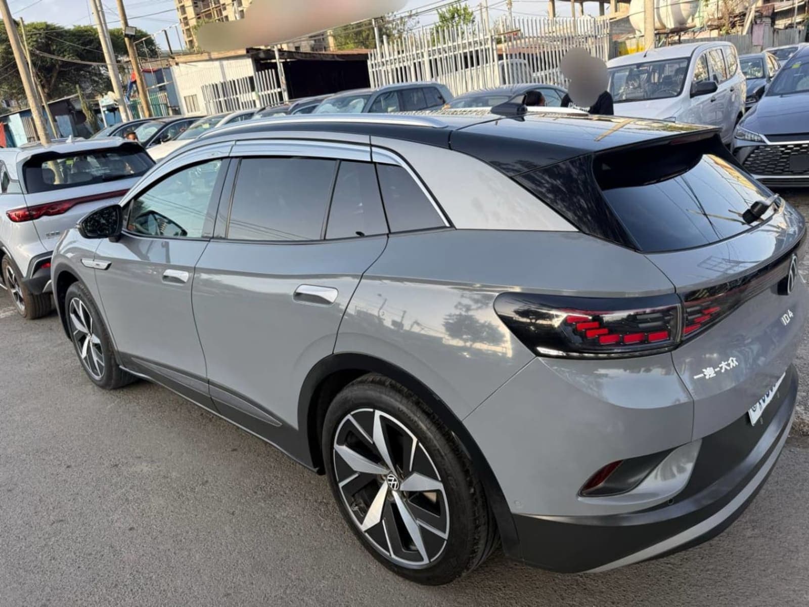 2022 VOLKSWAGEN ID.4 Crozz Pro — photo 2