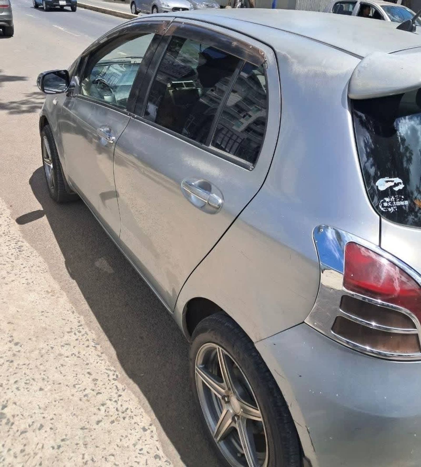 2006 Toyota Yaris Compact — photo 4