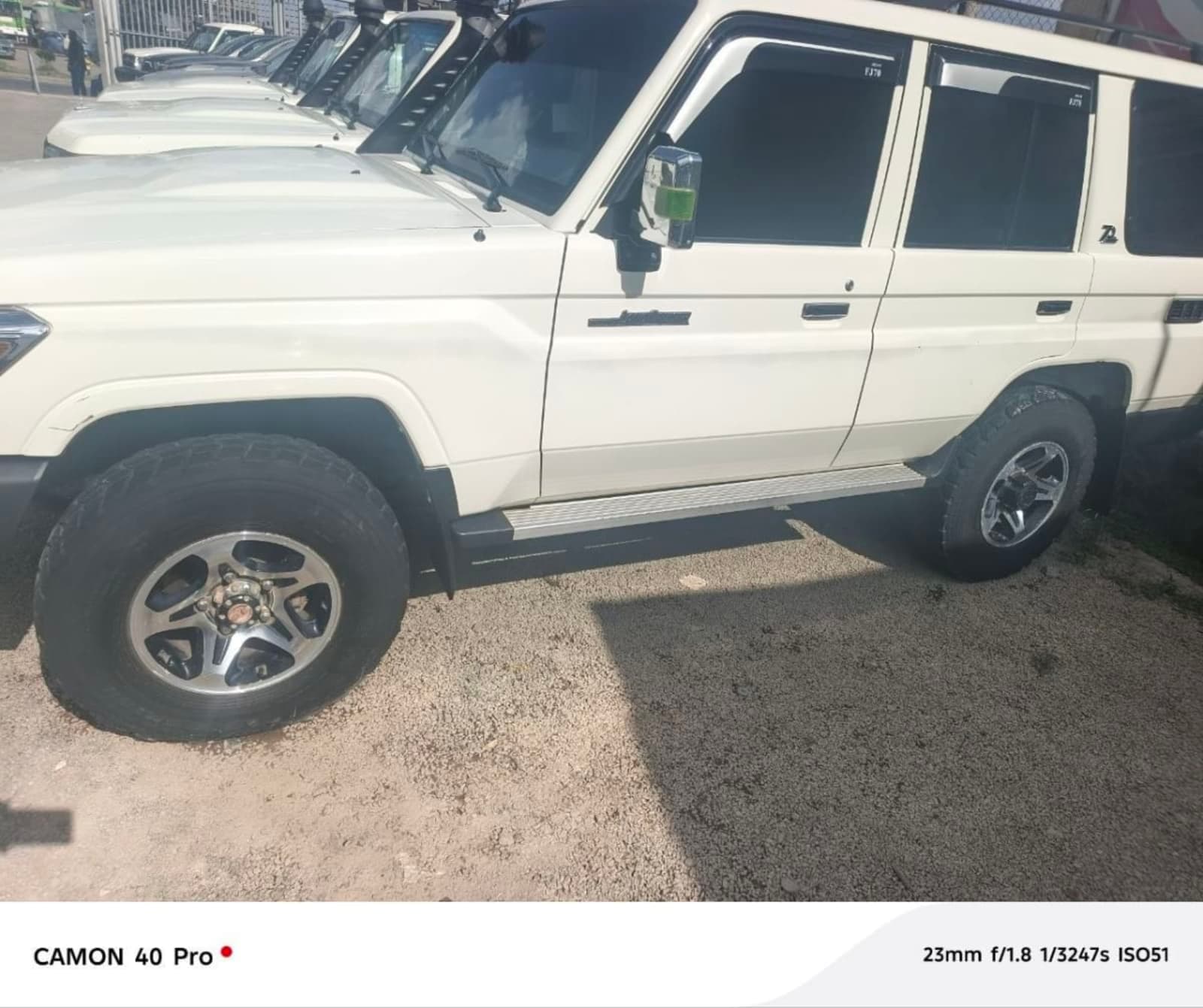 2020 Toyota Landcrusier double — photo 1