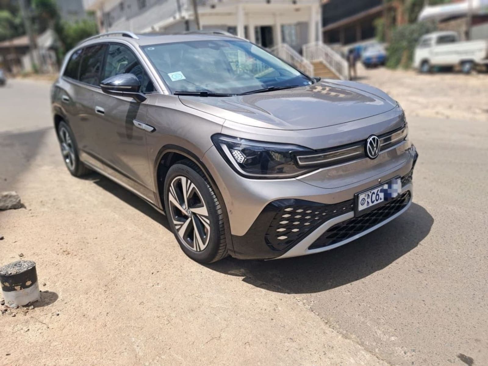 2024 Volkswagen ID.6 Crozz Pro EV — photo 1
