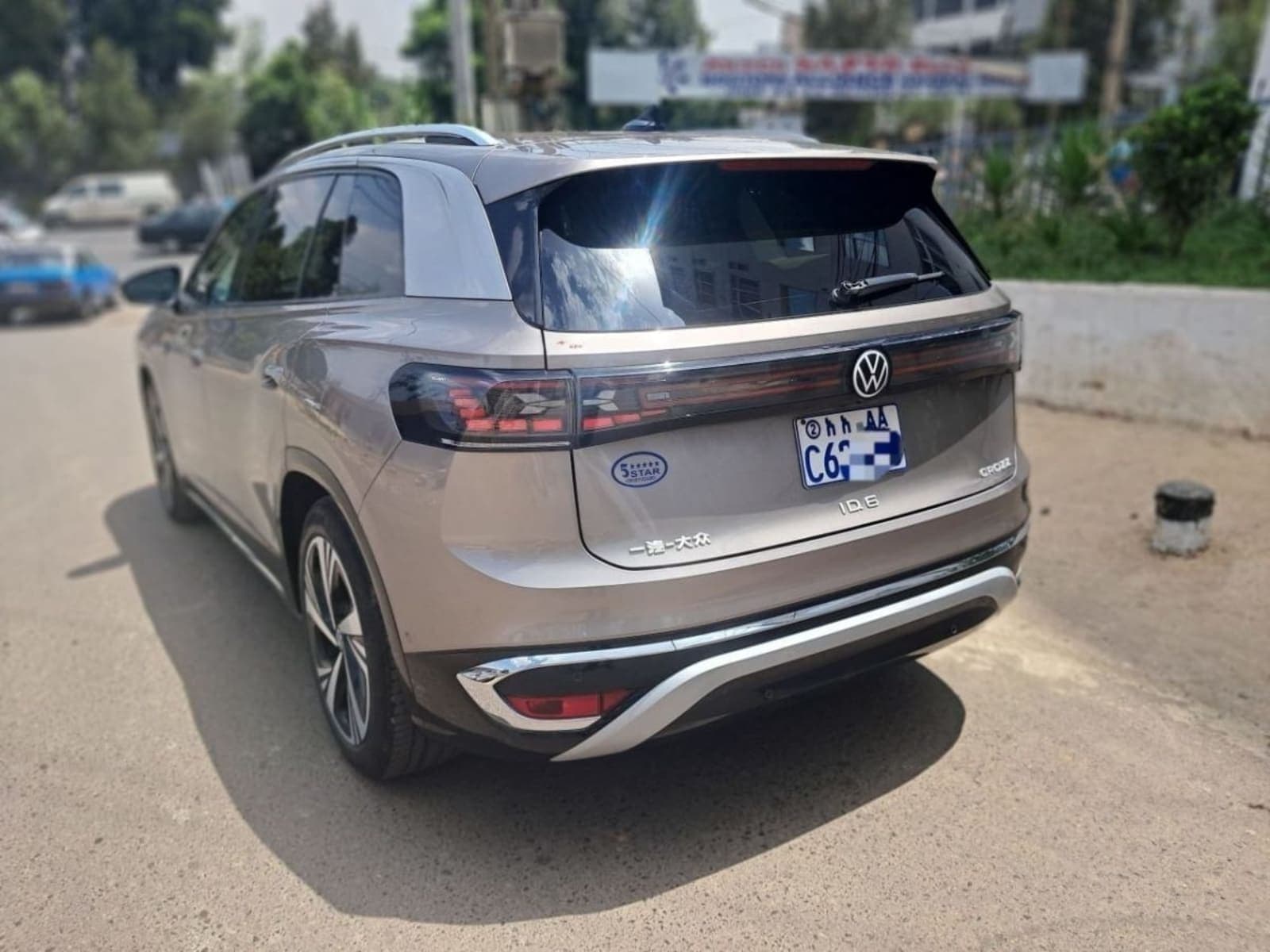 2024 Volkswagen ID.6 Crozz Pro EV — photo 6
