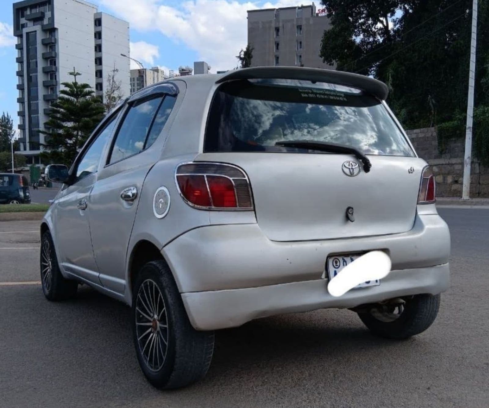 2005 Toyota Vitz