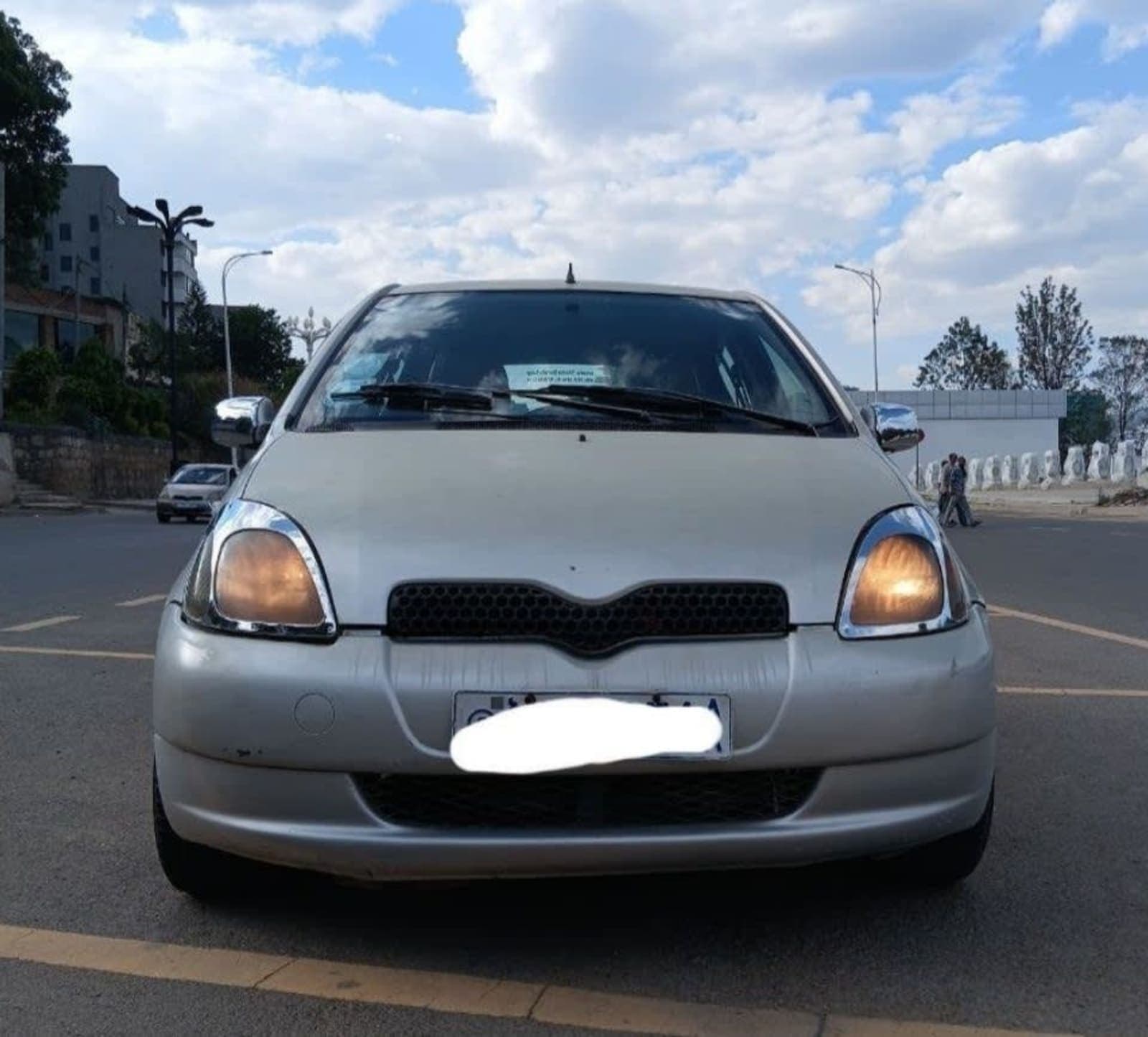 2005 Toyota Vitz — photo 7