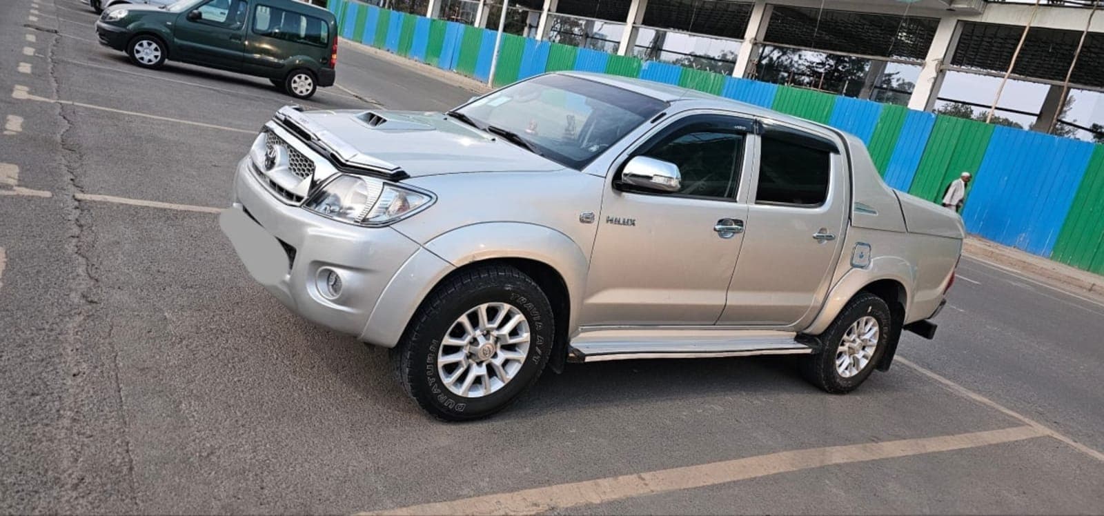 2011 Toyota Hilux Double Cab — photo 5