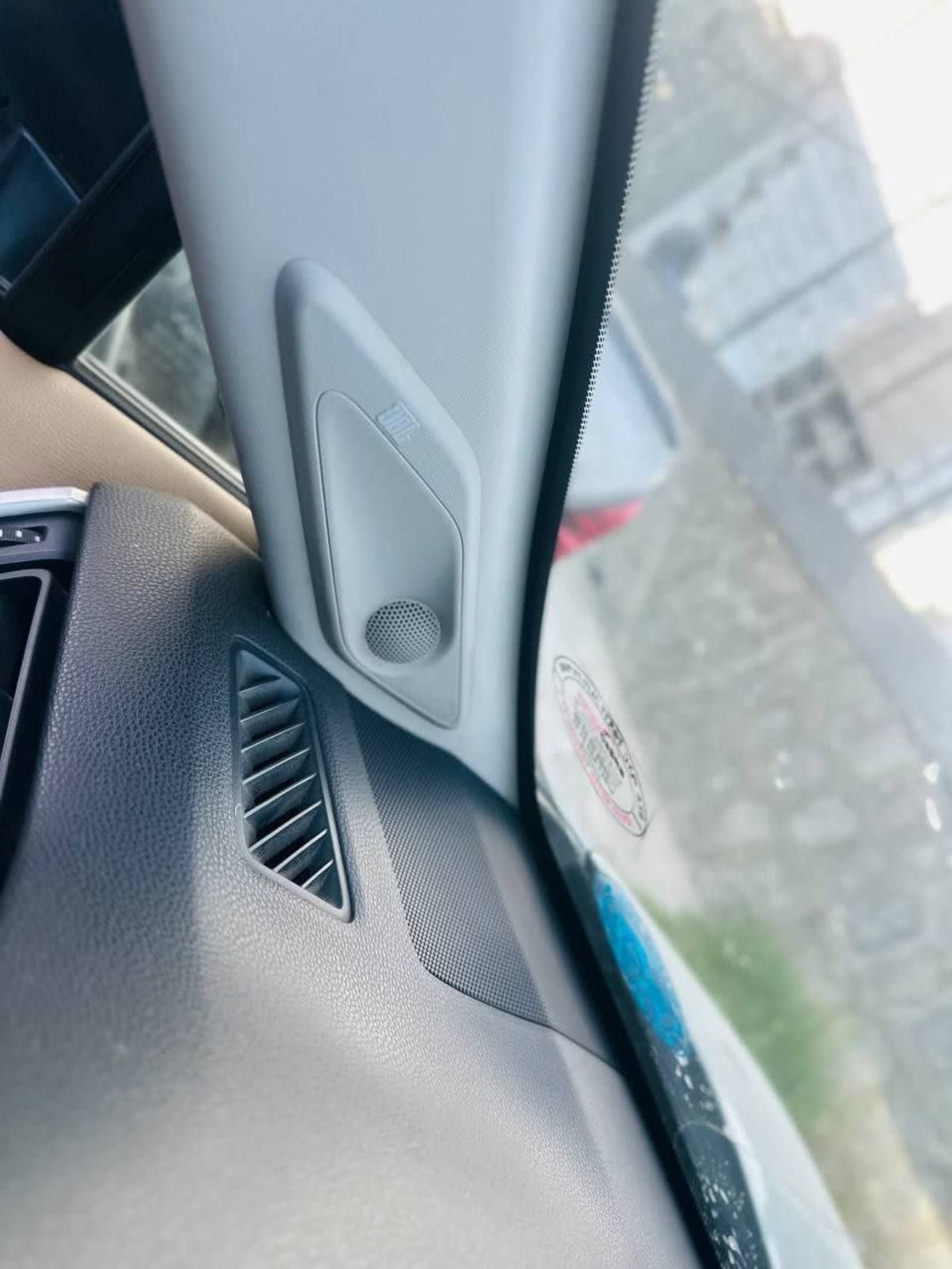 2020 Toyota Rav4 — photo 4