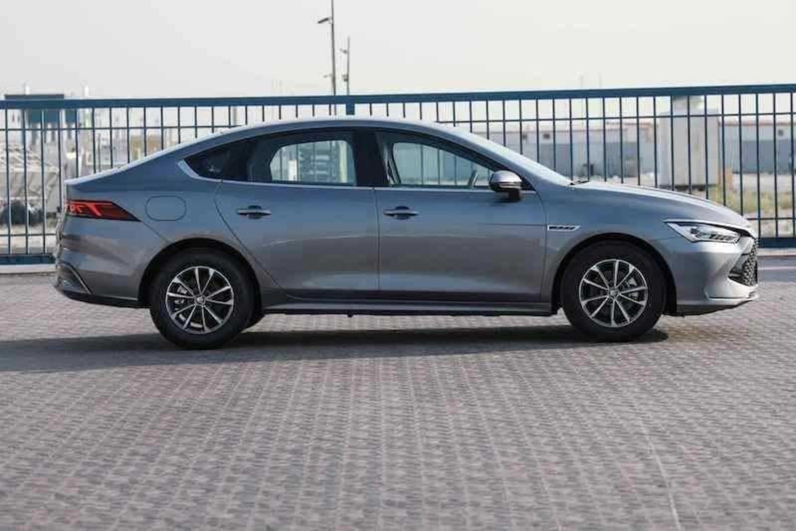 2025 BYD QIN DMI — photo 1