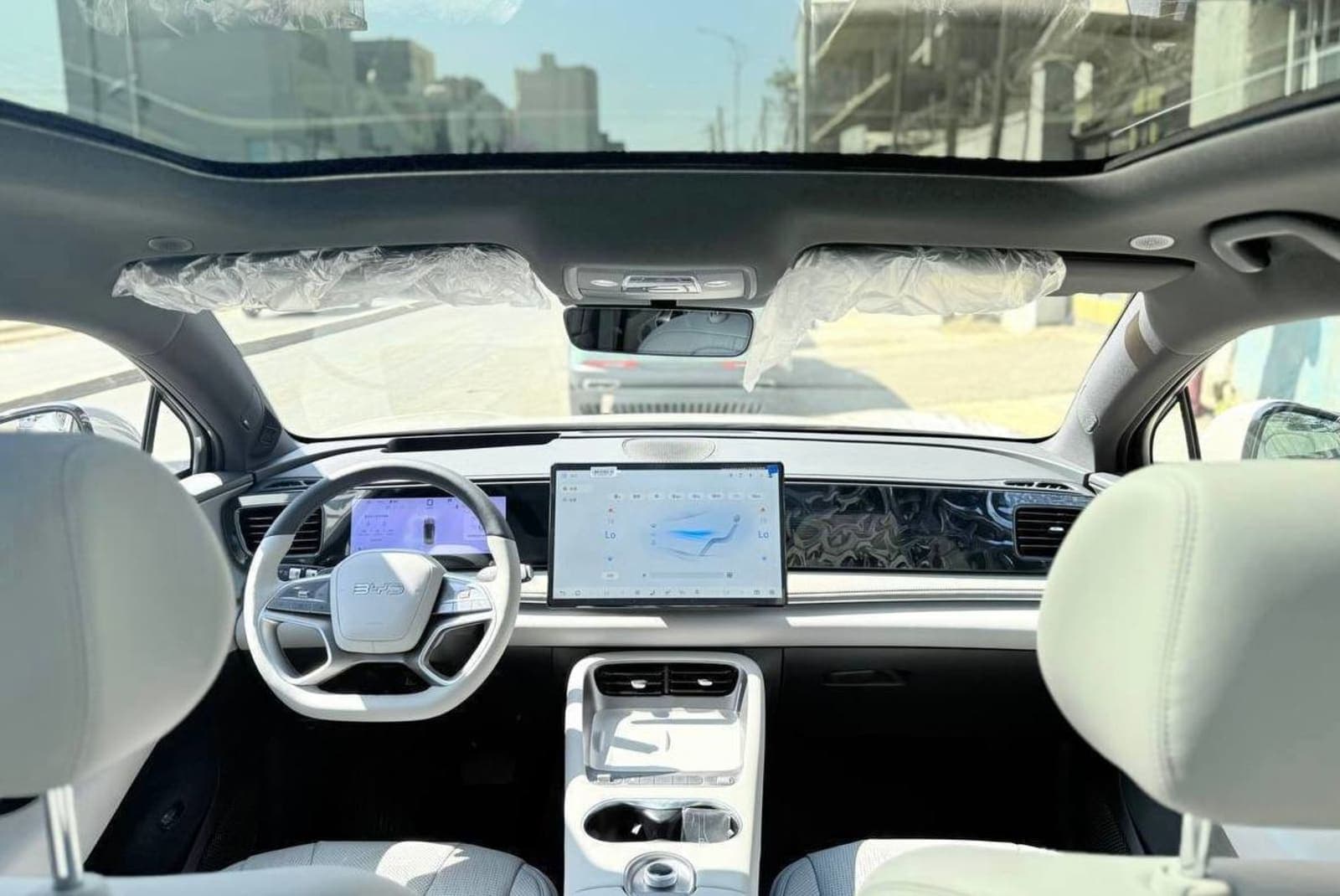 2025 BYD Seal-ion 06 EV — photo 2