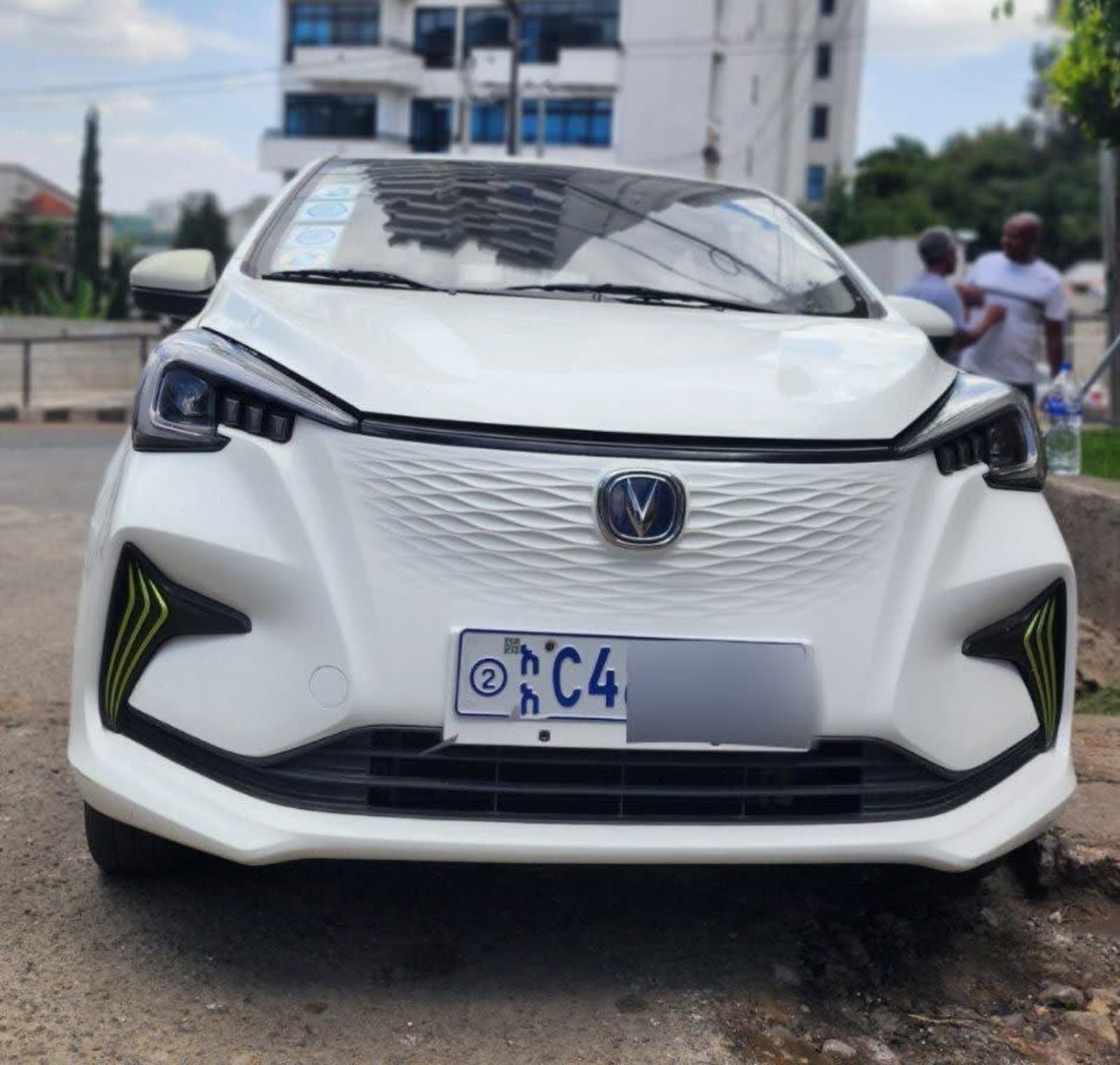 2023 CHANGAN E-Star — photo 2
