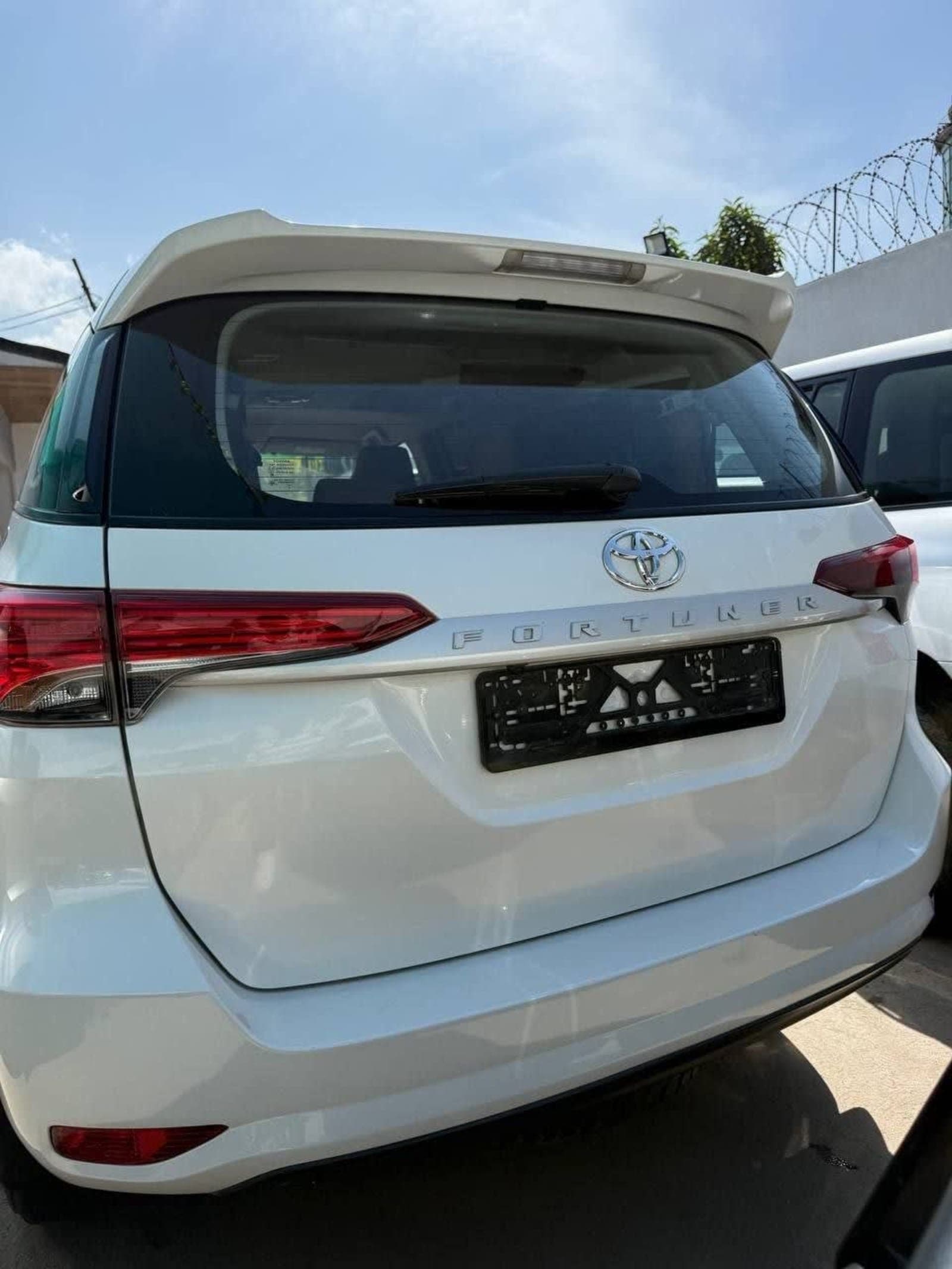2023 Toyota Fortuner — photo 5