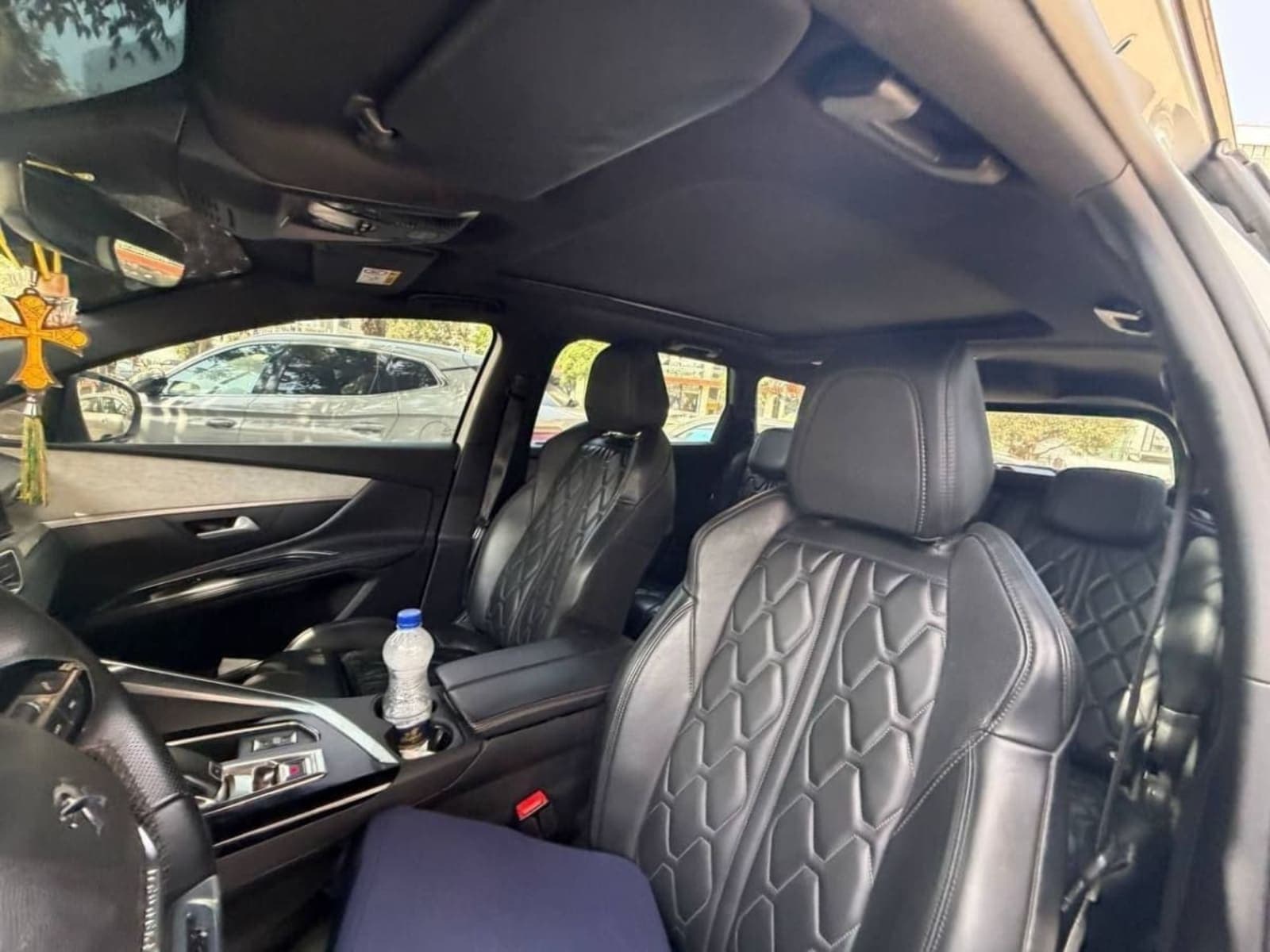 2021 Peugeot 5008 — photo 3