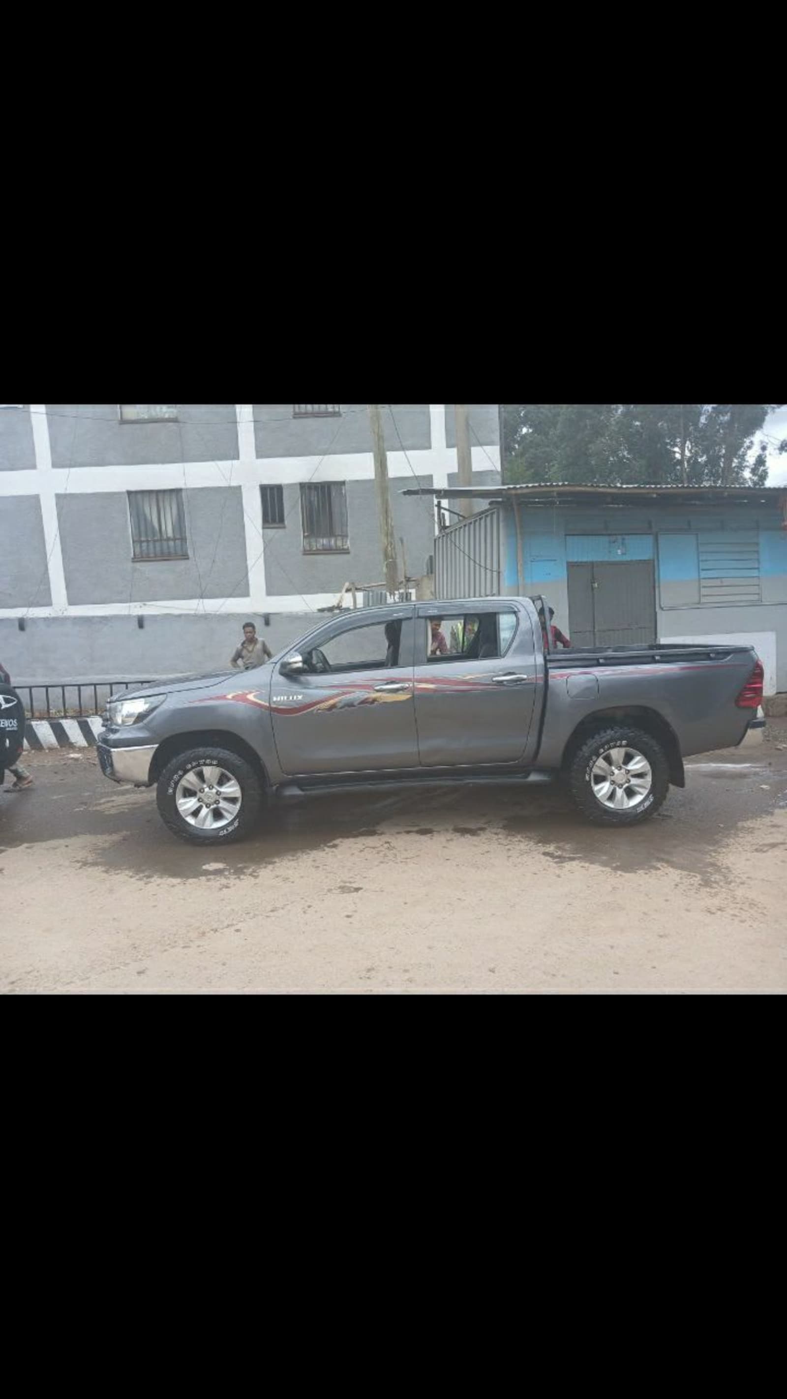 2017 Toyota Hilux SRS