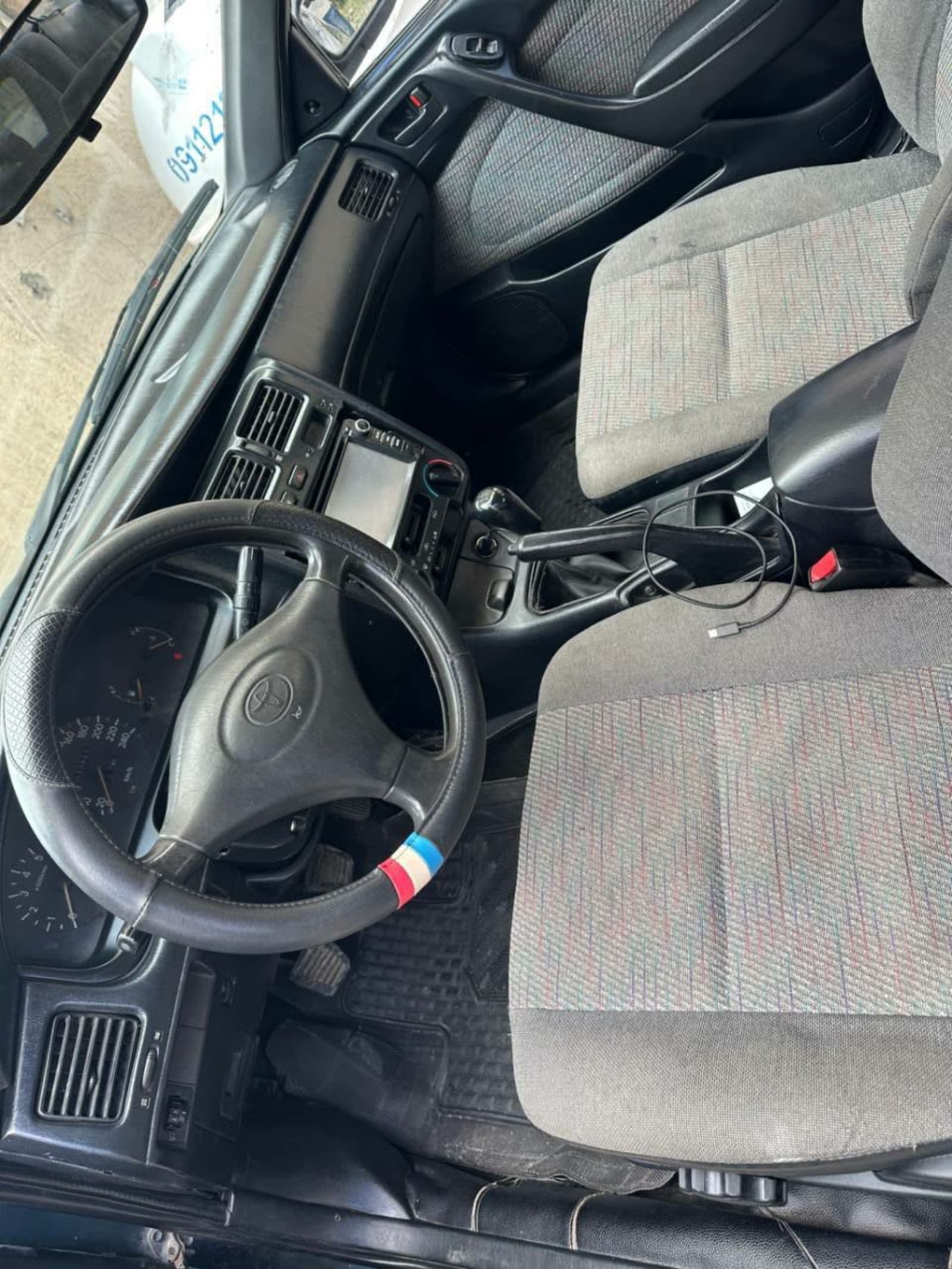 1994 Toyota Carina E — photo 3