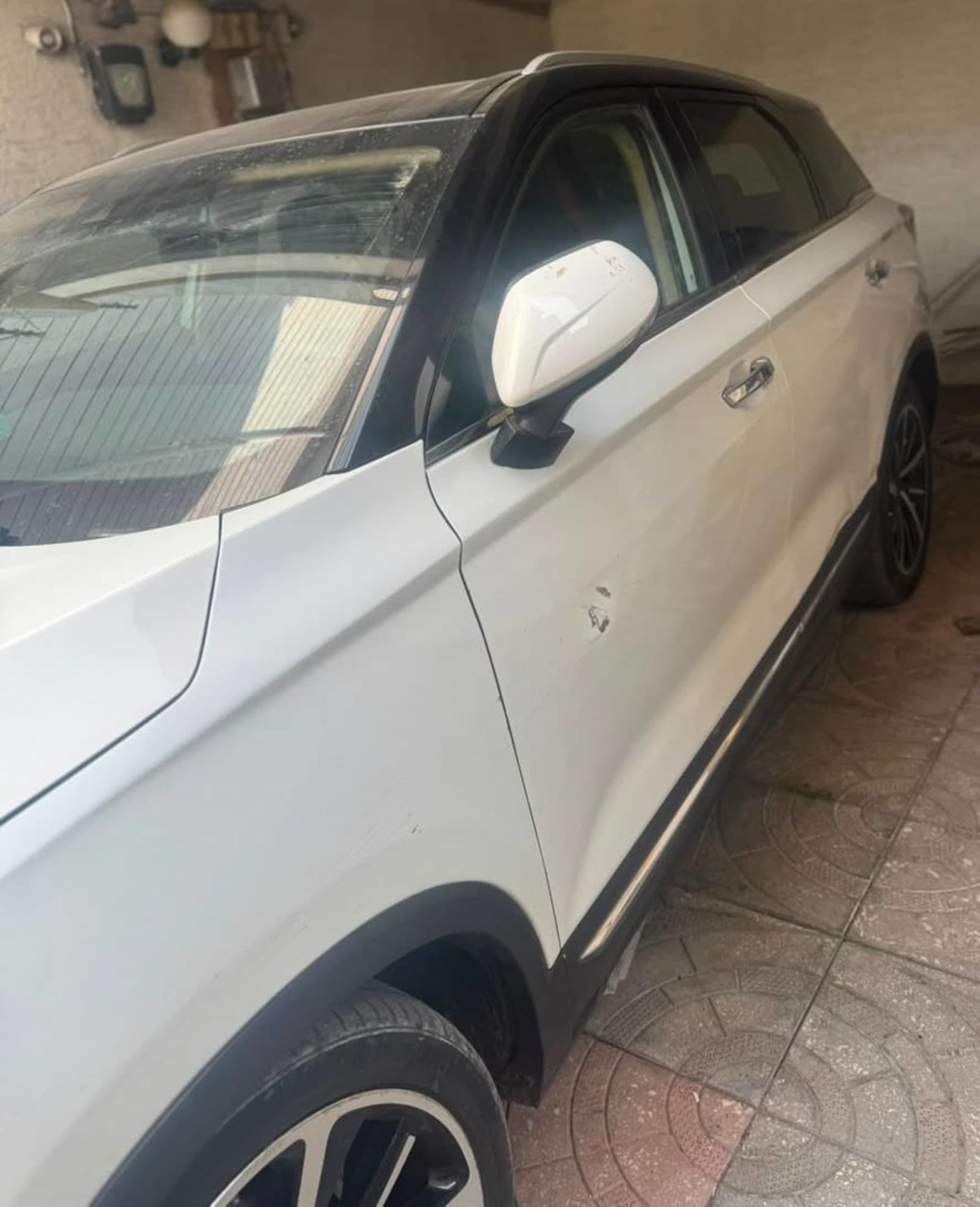 2022 FAW Bestune T77 — photo 1