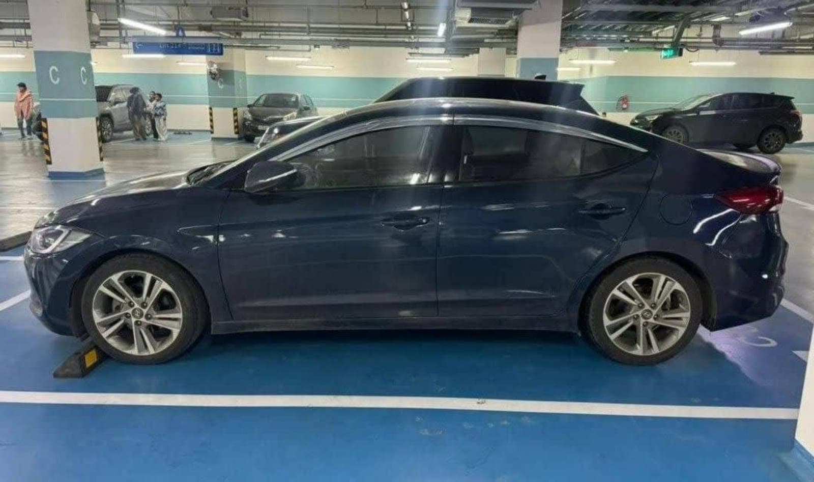 2017 Hyundai Avante — photo 2