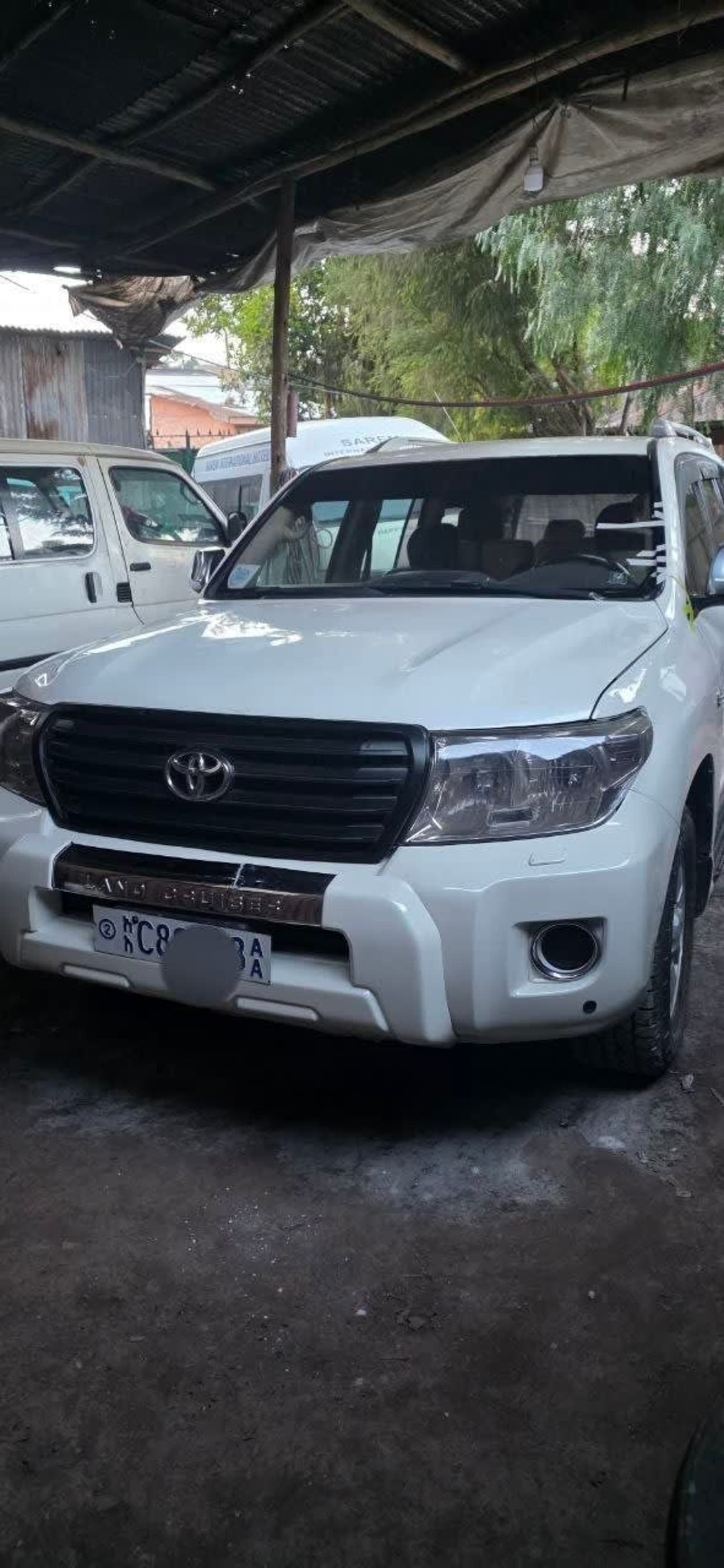 2008 toyota land cruiser v8 โ photo 1
