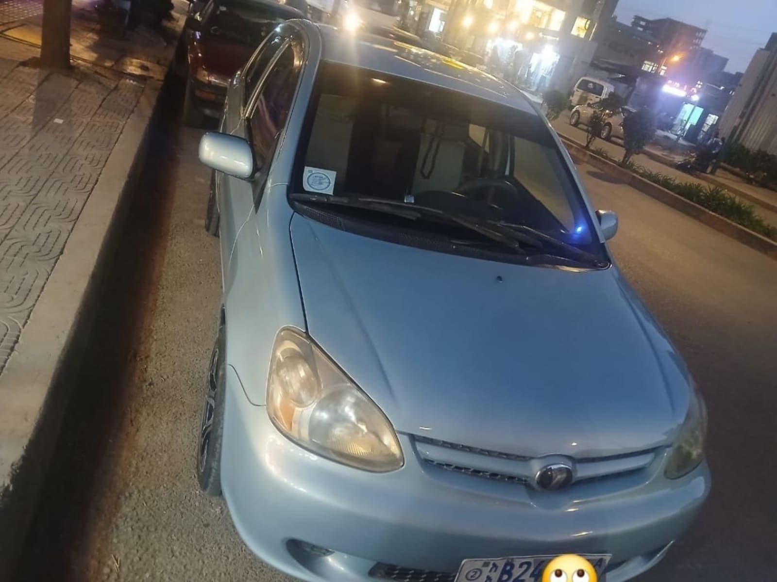 2005 Toyota Pliz — photo 5