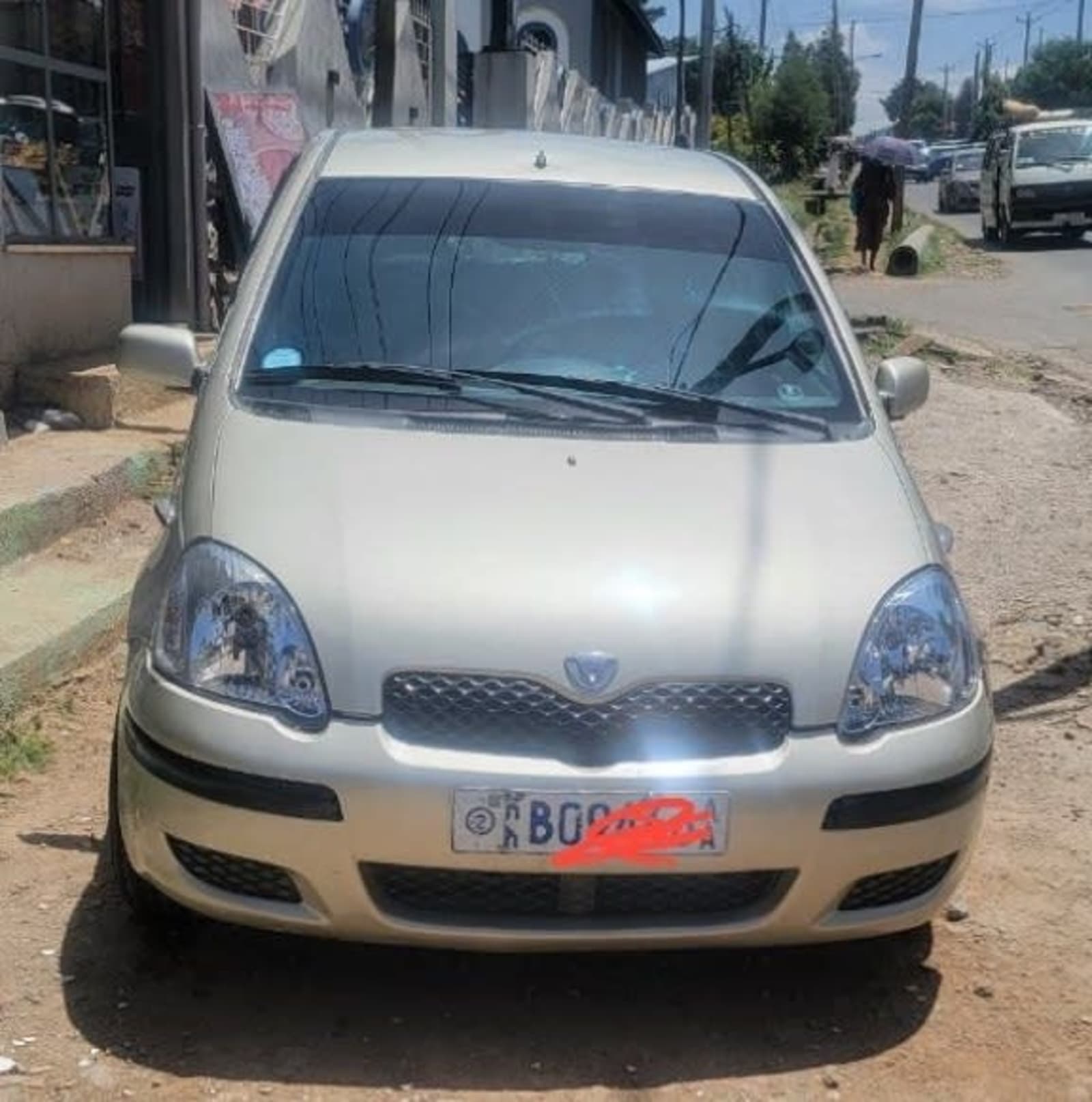 2002 Toyota Vitz