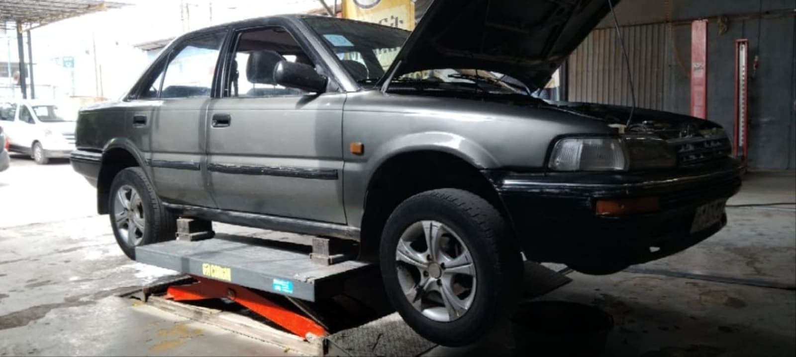 1992 Toyota Weyane DX โ photo 3