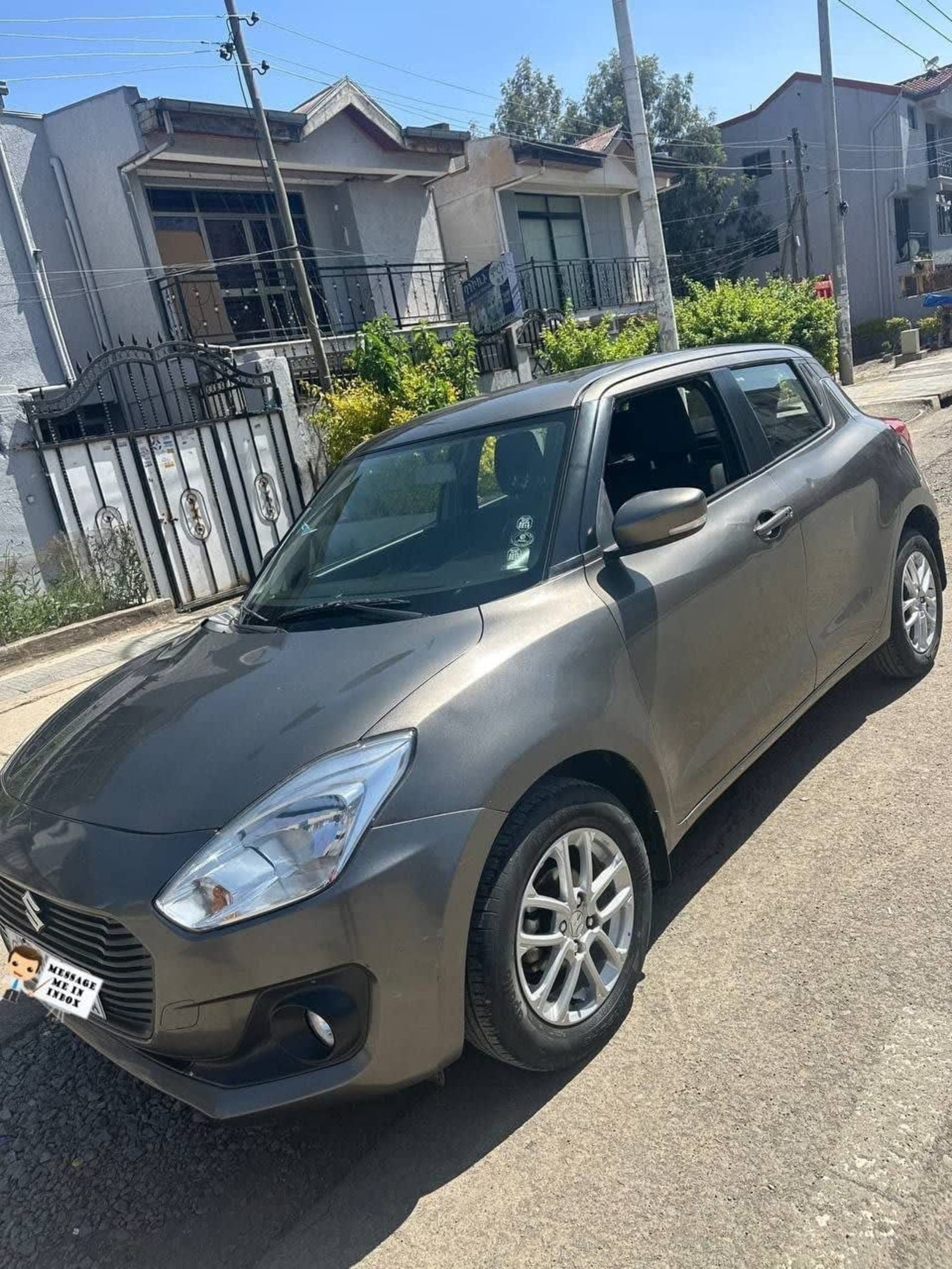 2021 Suzuki Swift — photo 2