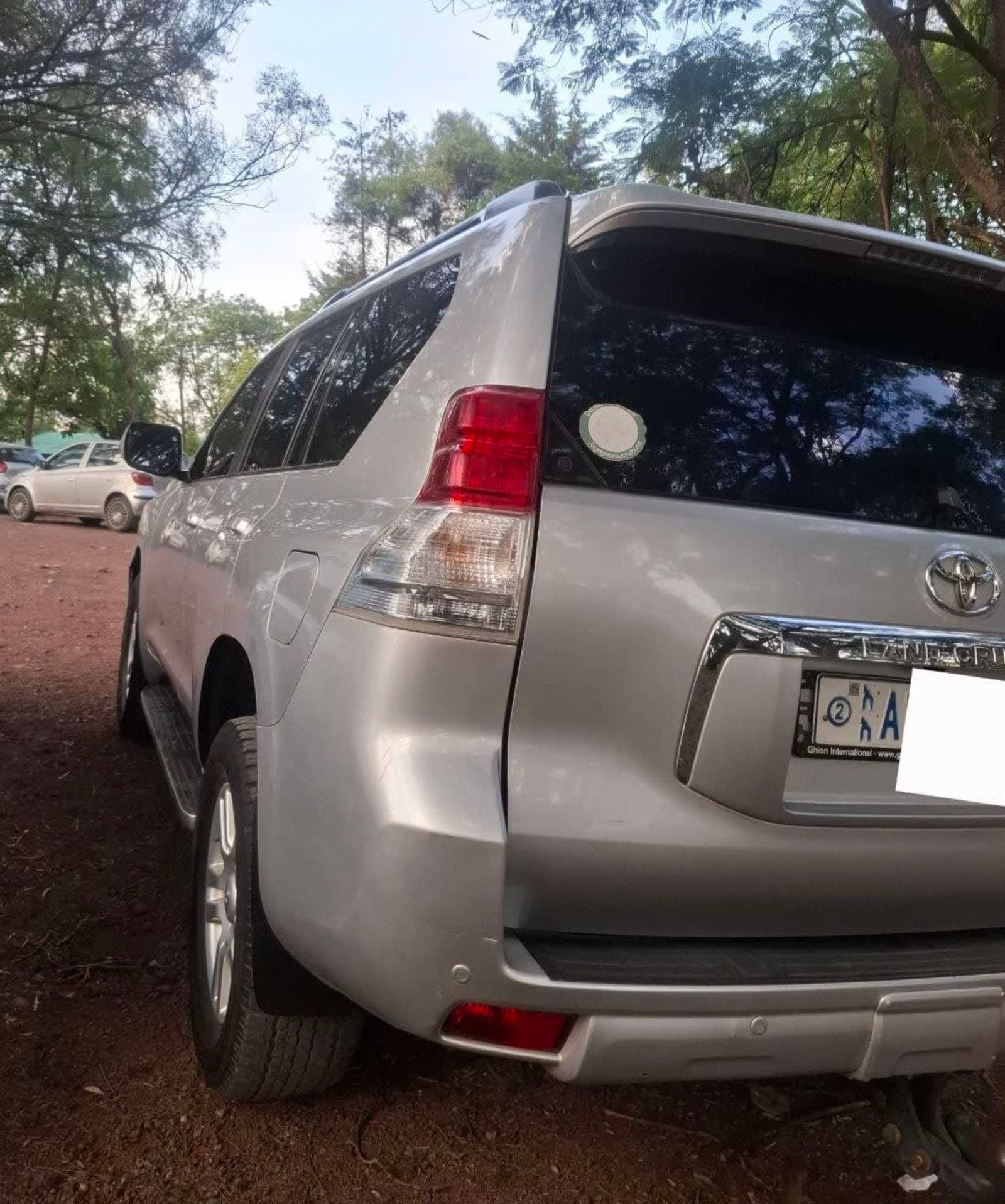 2012 Toyota Land-cruiser Prado — photo 3
