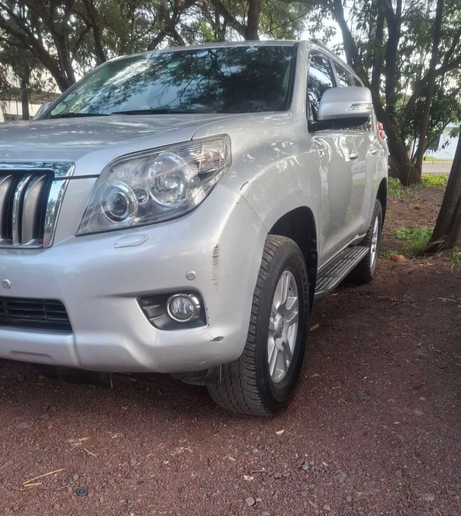 2012 Toyota Land-cruiser Prado — photo 5