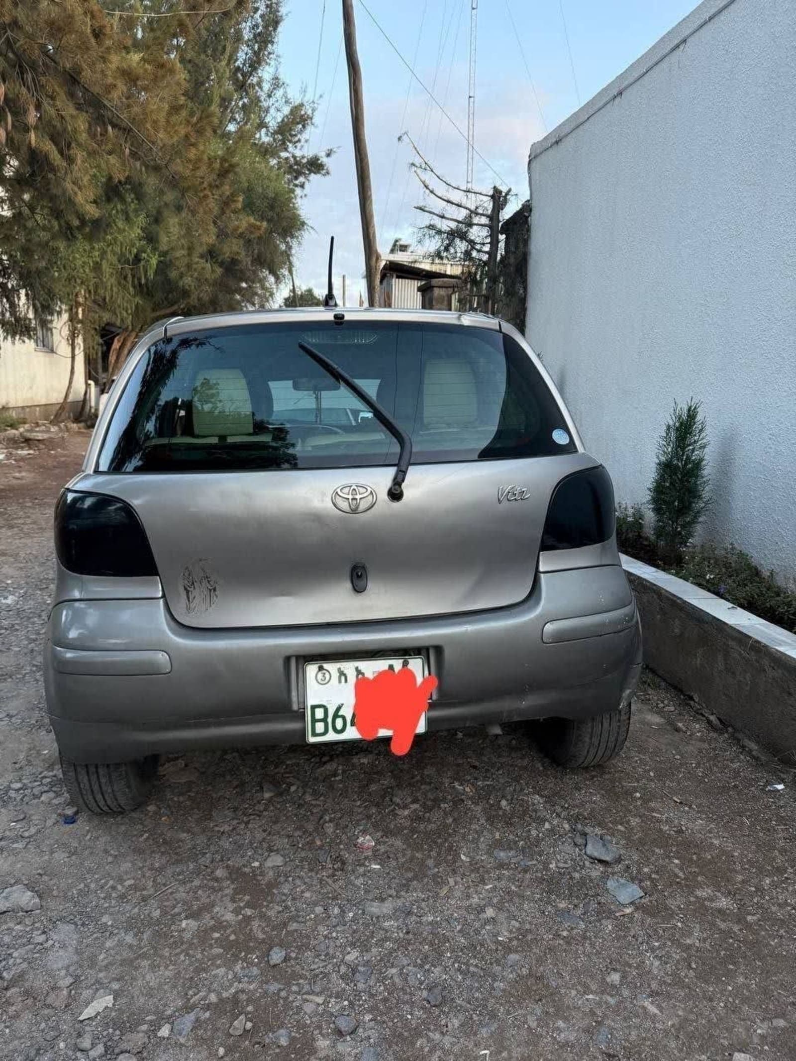 2003 Toyota Vitz — photo 2