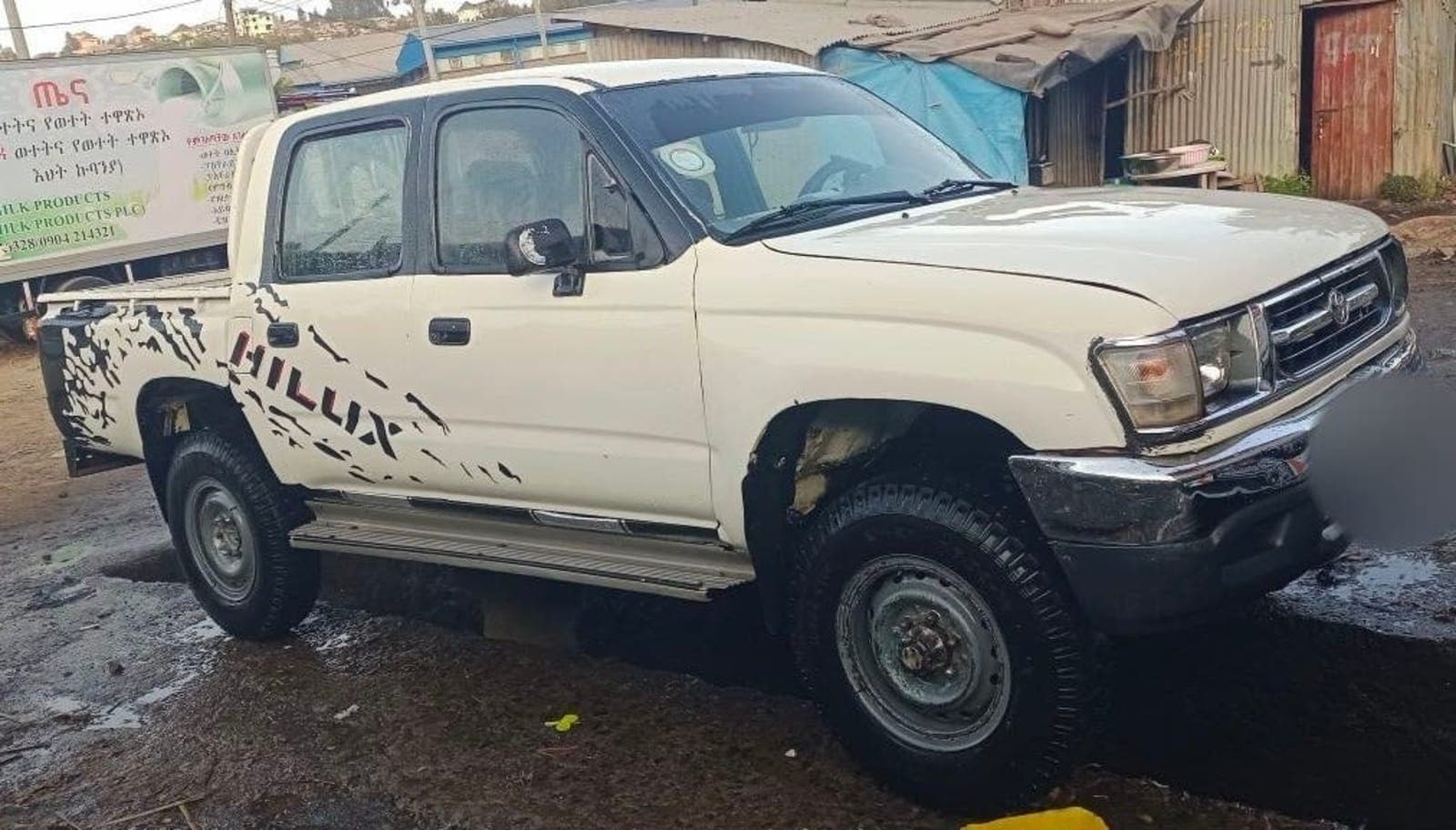 1998 Toyota Hilux โ photo 3