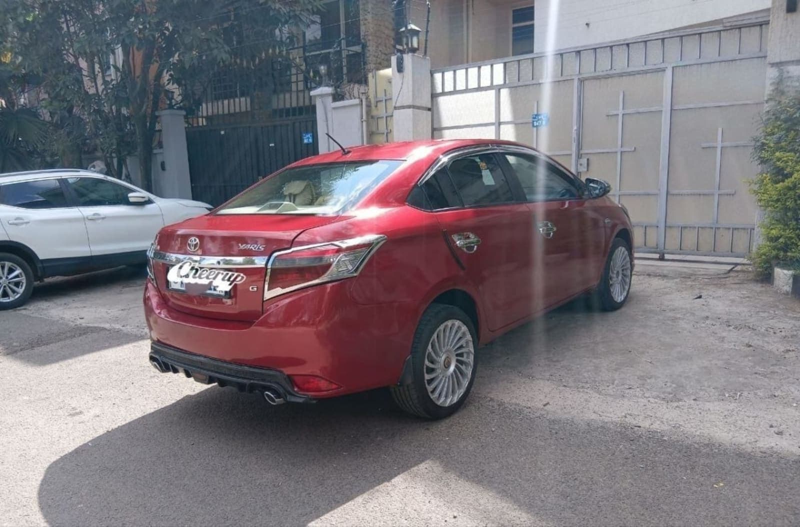 2013 Toyota Yaris — photo 2