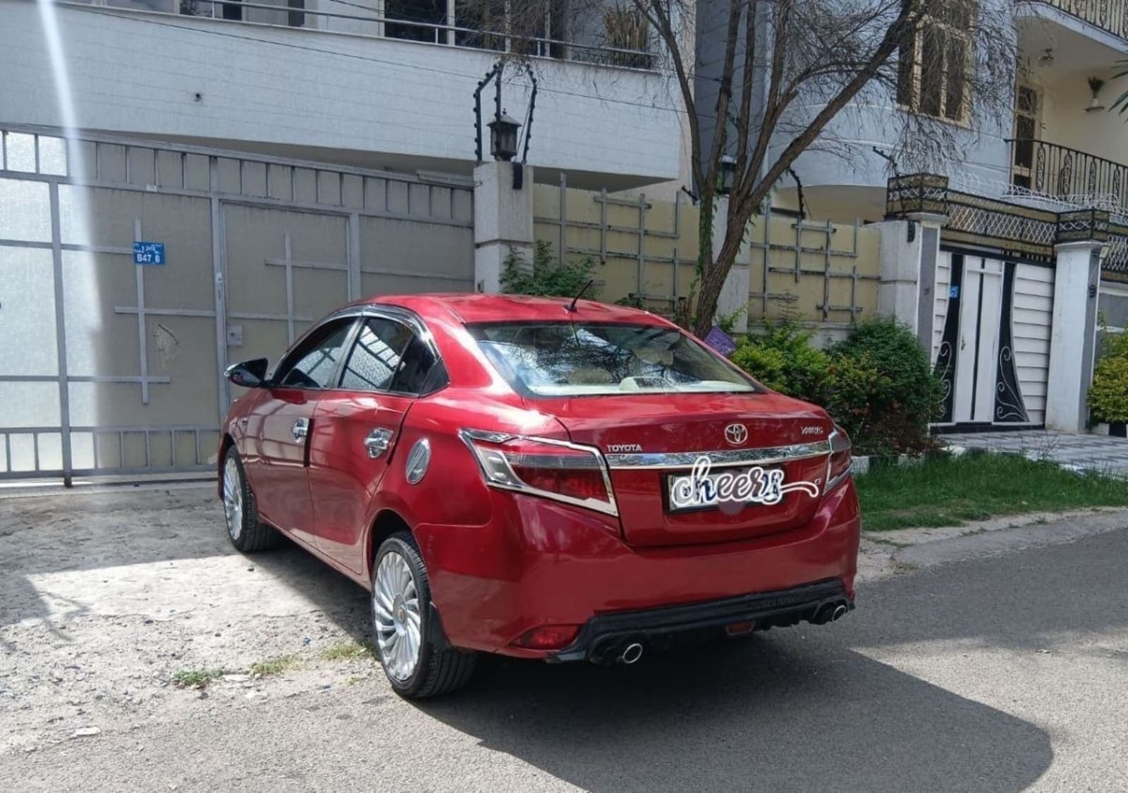 2013 Toyota Yaris — photo 3