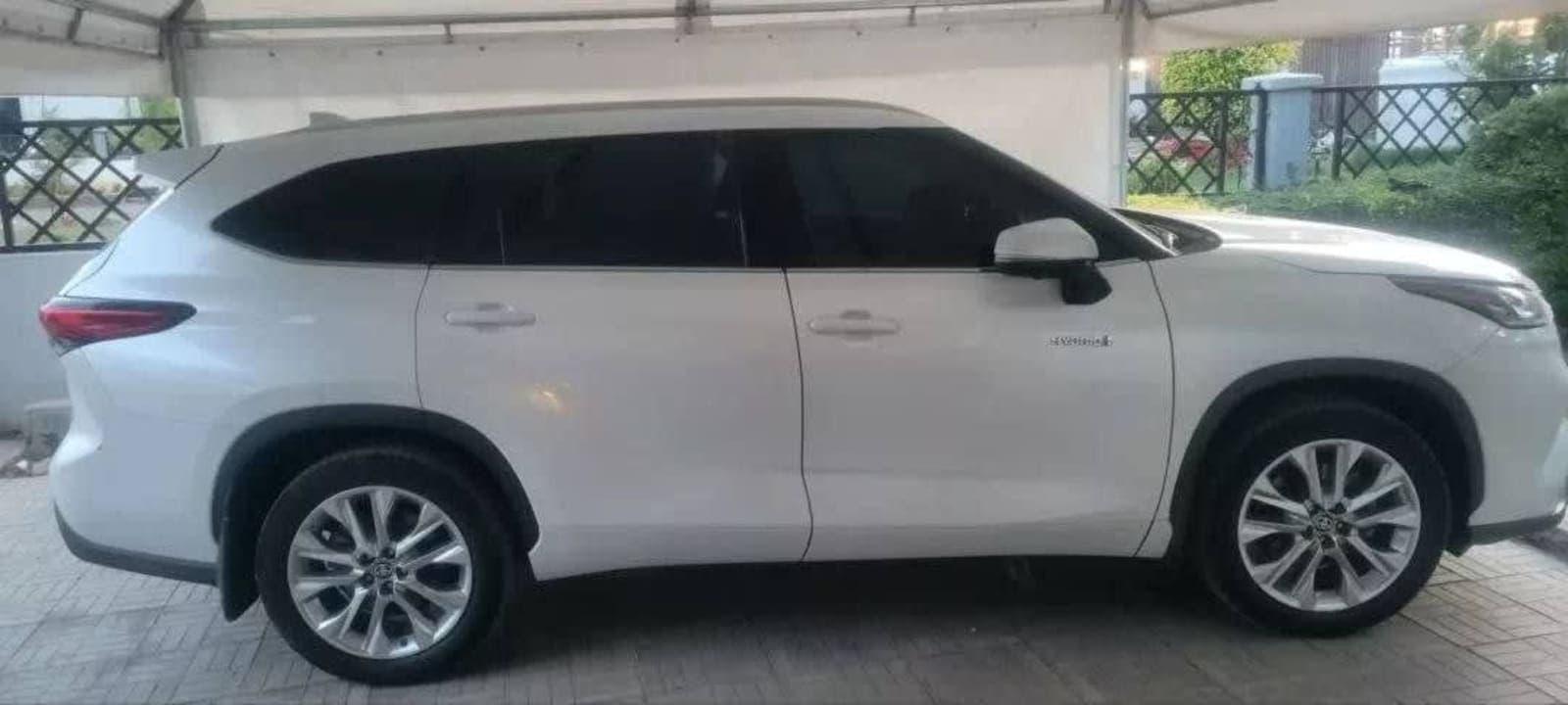 2023 Toyota Highlander — photo 2