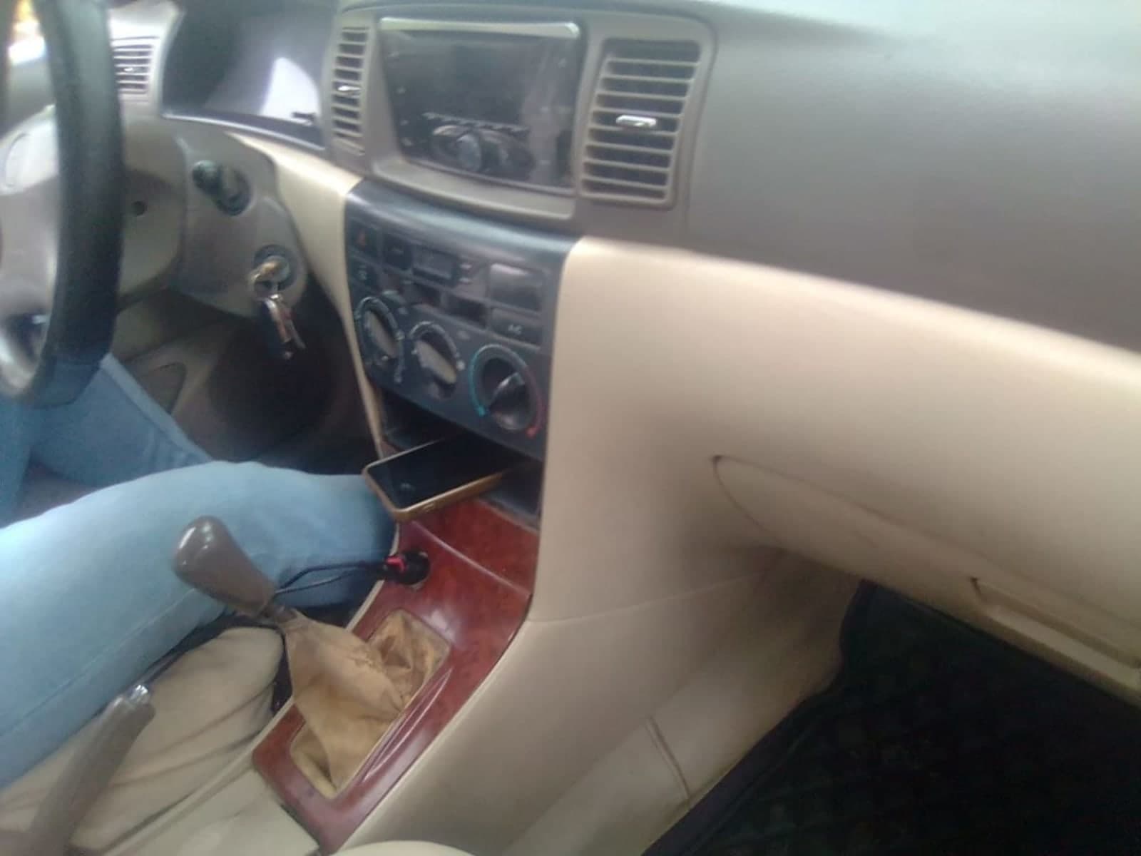 2003 Toyota Corolla — photo 2
