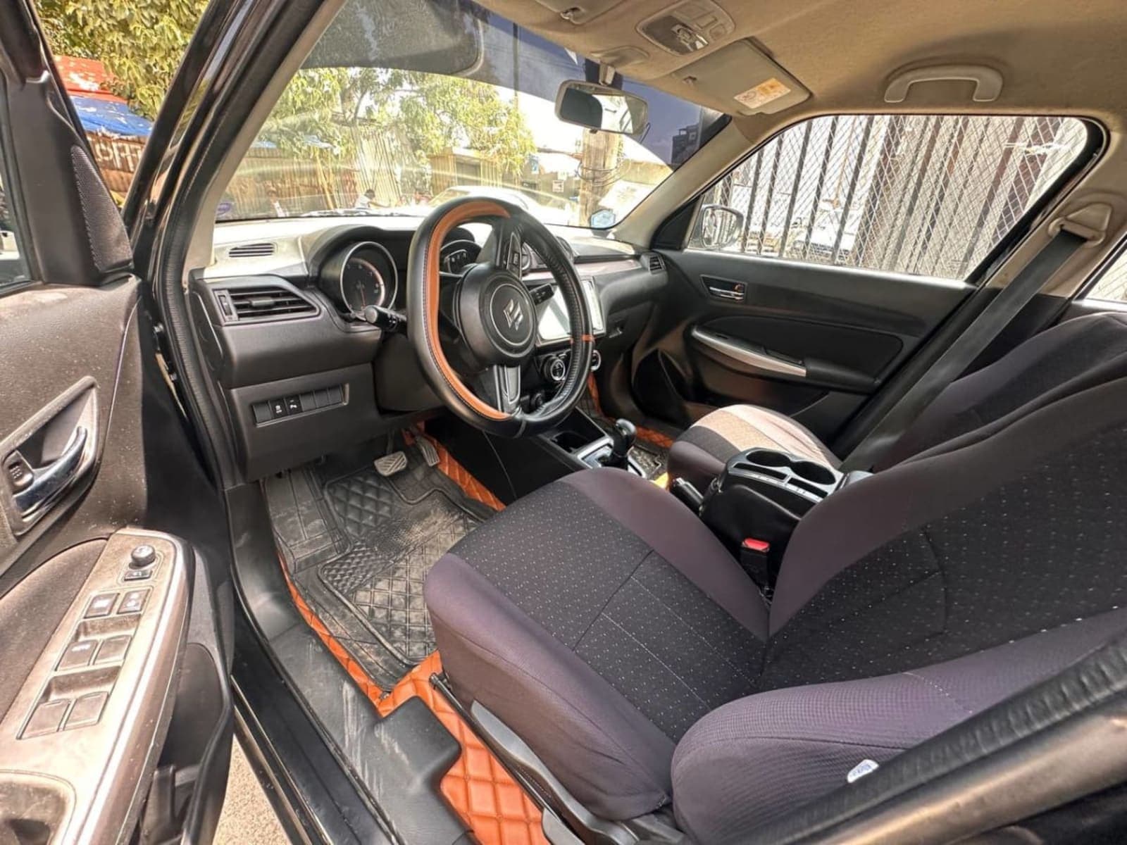 2022 Suzuki Swift — photo 4