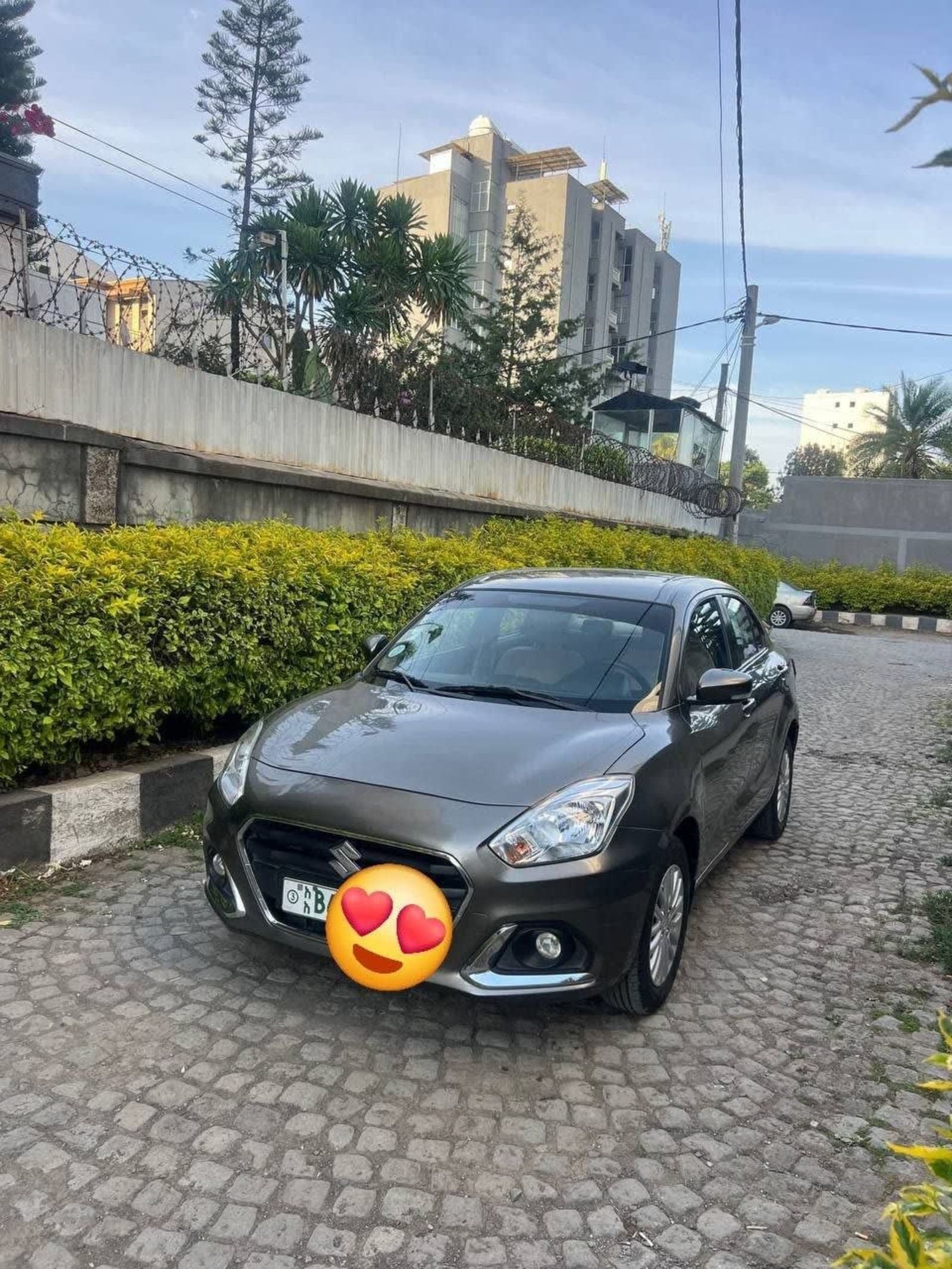 2022 Suzuki Dizire — photo 3