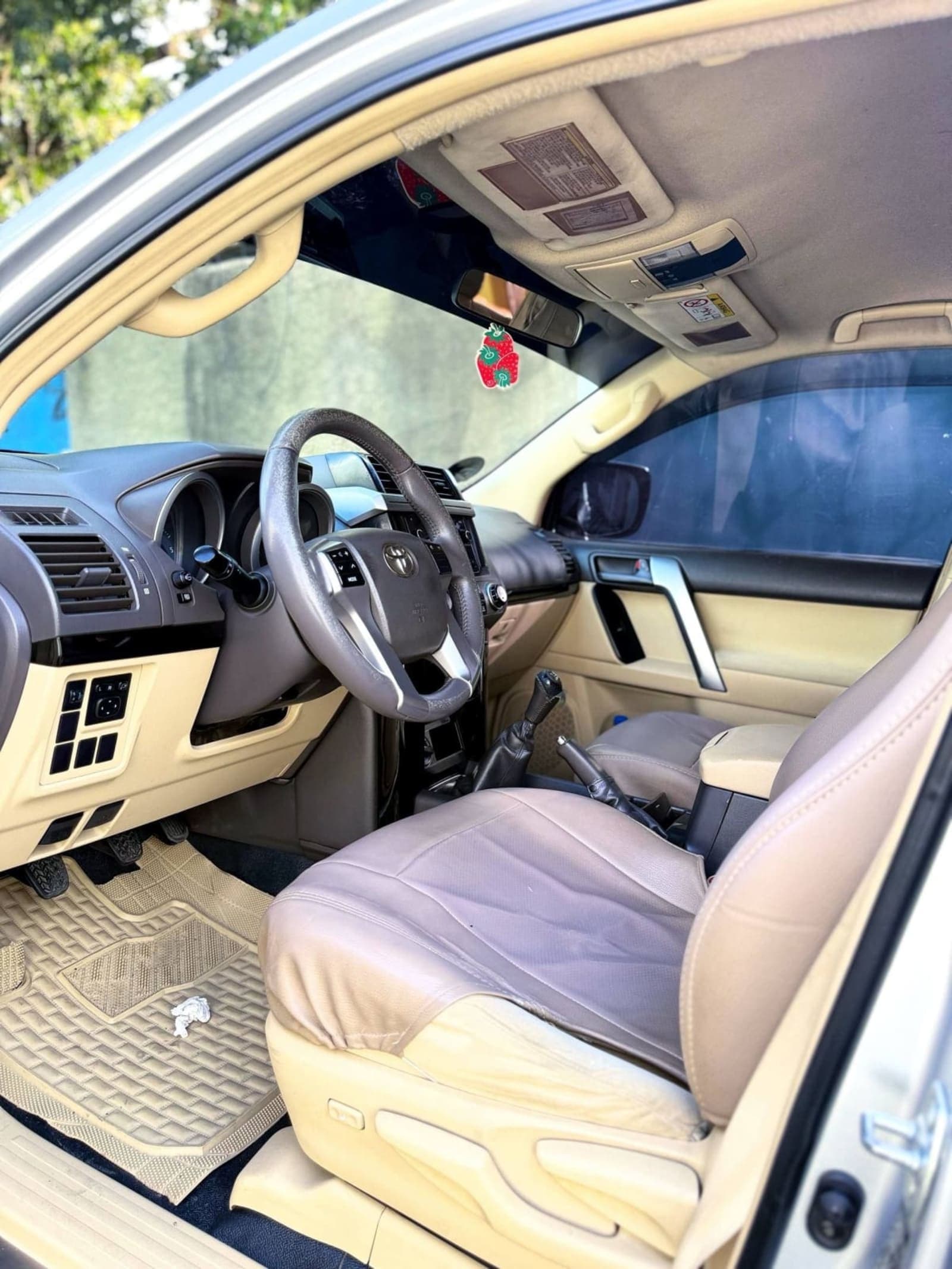 2015 Toyota Landcruiser Prado — photo 8