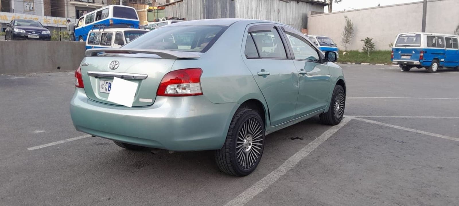 2010 Toyota Yaris Belta — photo 4