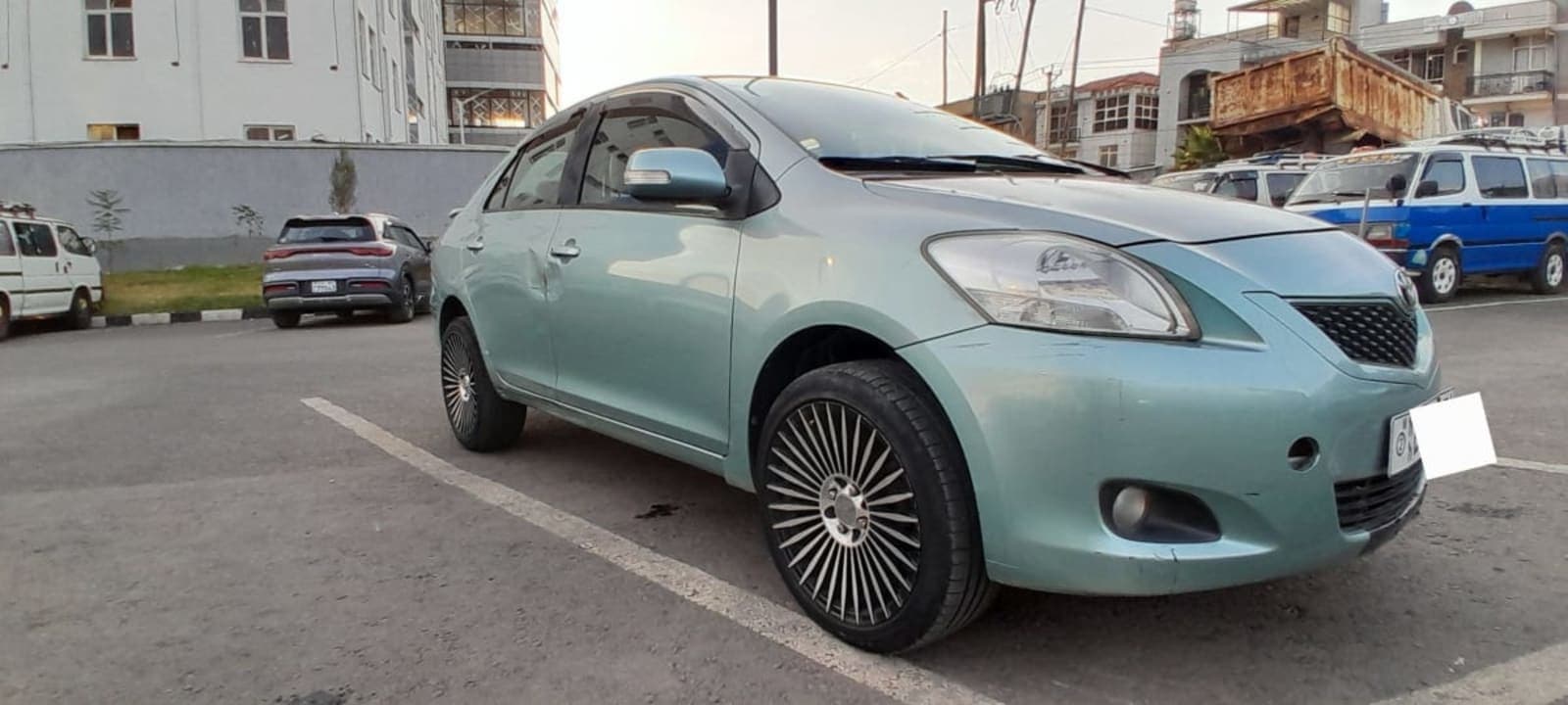 2010 Toyota Yaris Belta — photo 6