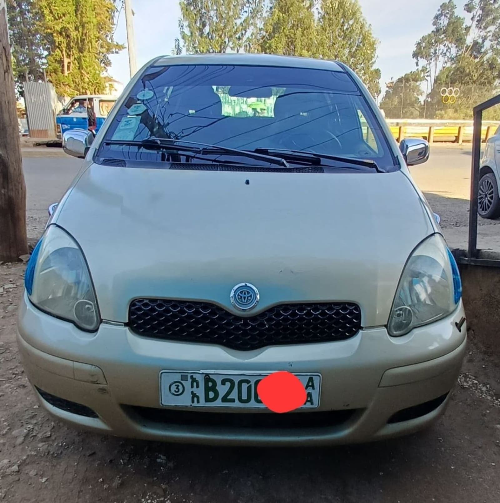 2004 Toyota vitz — photo 4