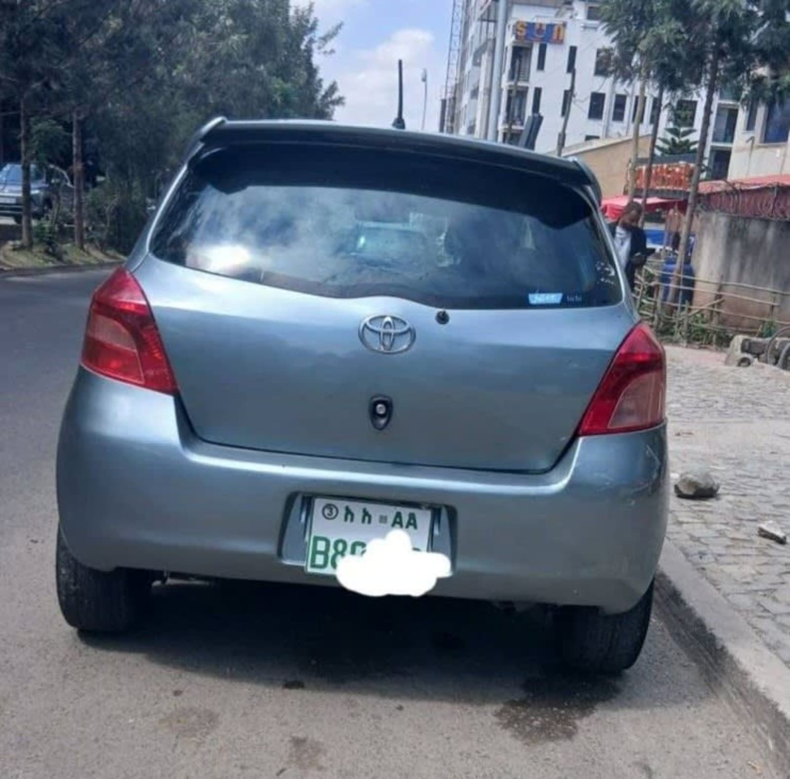 2008 TOYOTA COMPACT — photo 2