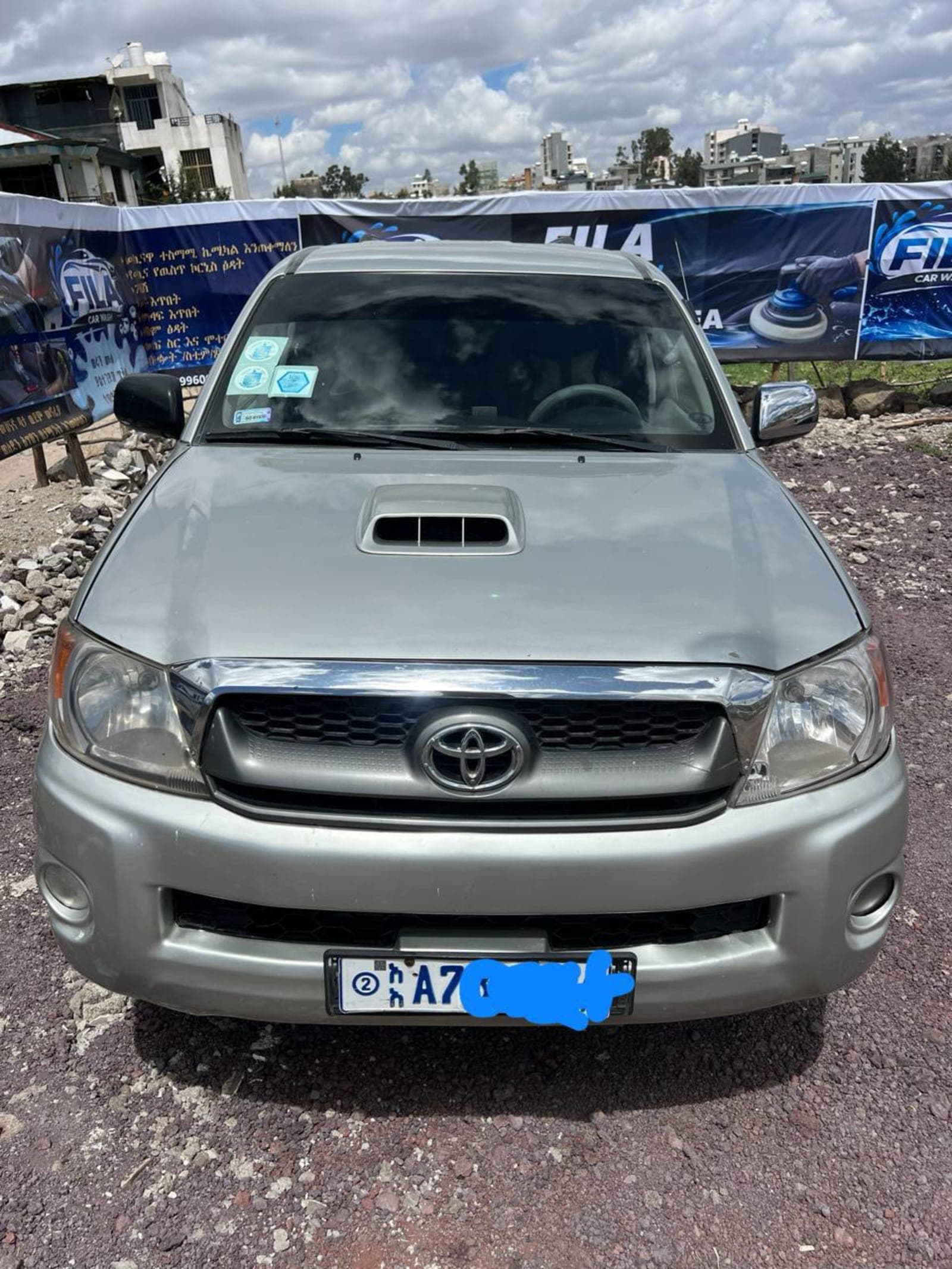 2010 Toyota Hilux Double Cab โ photo 4