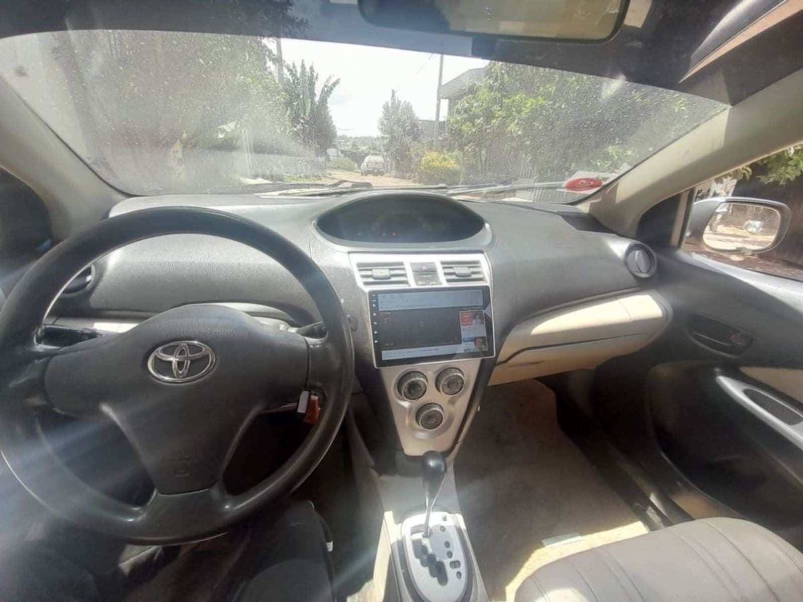 2007 Toyota Yaris Belta — photo 1