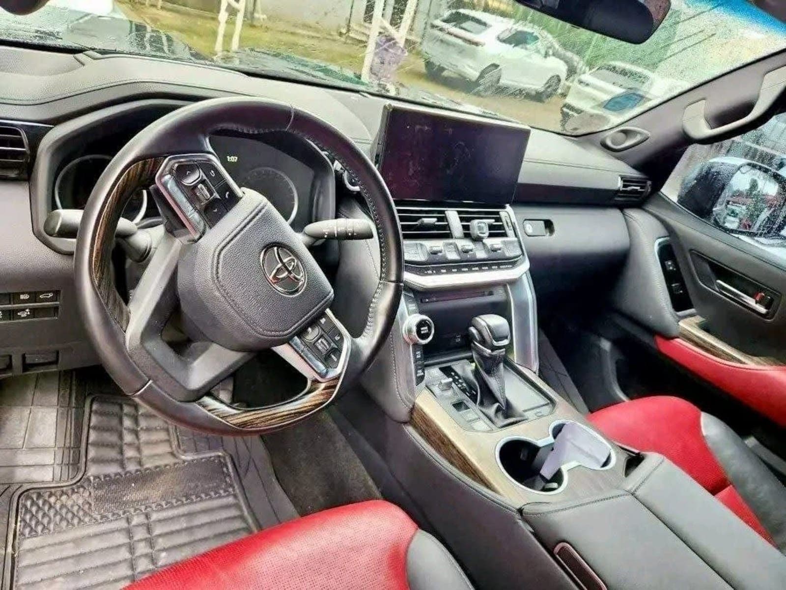 2023 Toyota LandCruiser V6 VXR — photo 6