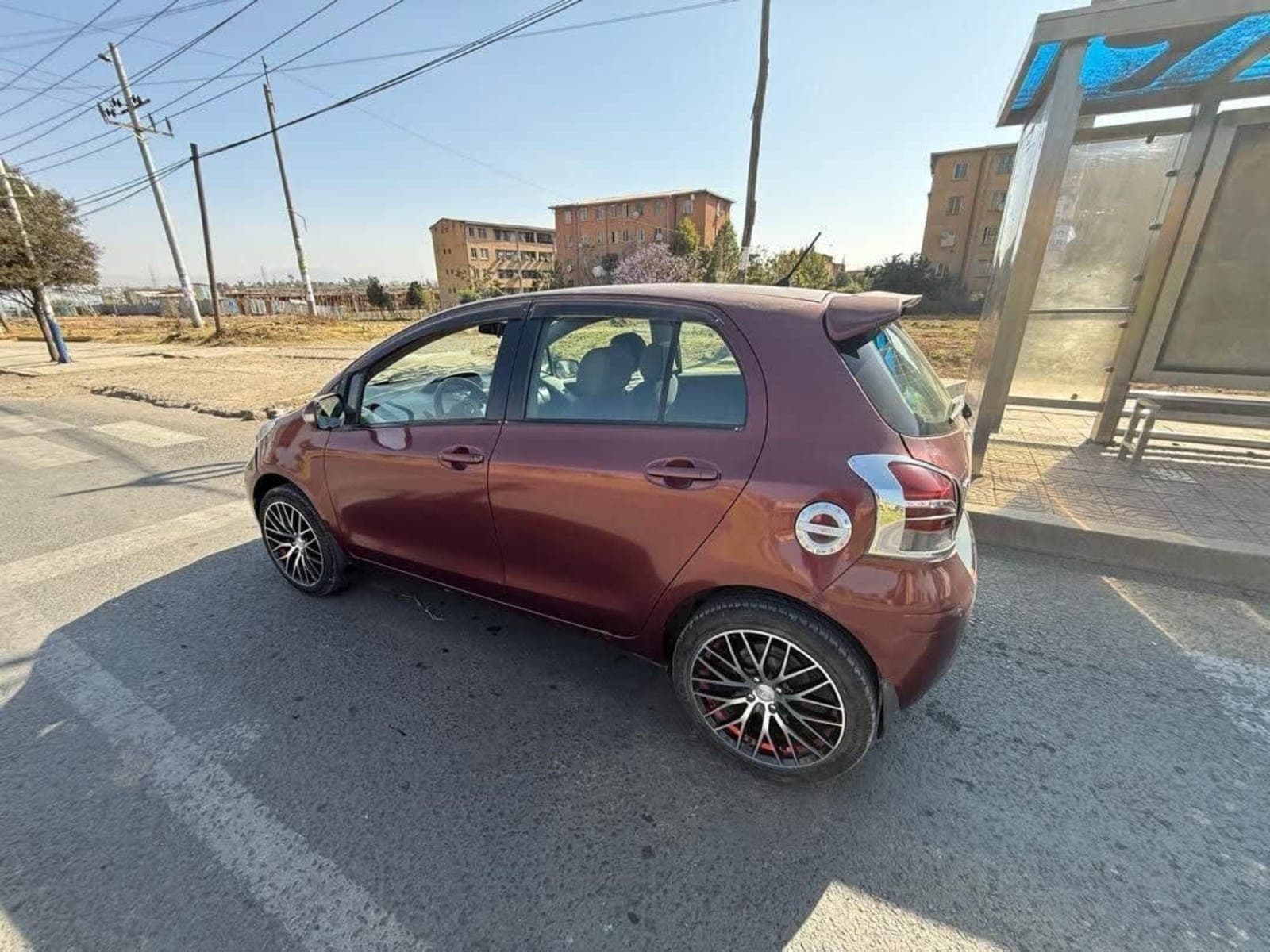 2010 Toyota Yaris Compact — photo 4
