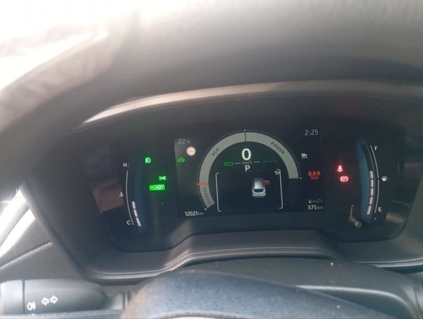 2023 Toyota Corolla Cross Hybrid — photo 4