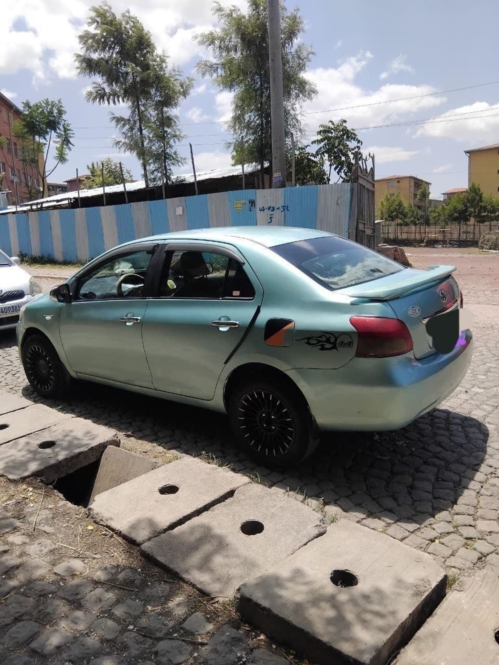2008 Toyota Yaris Belta — photo 6