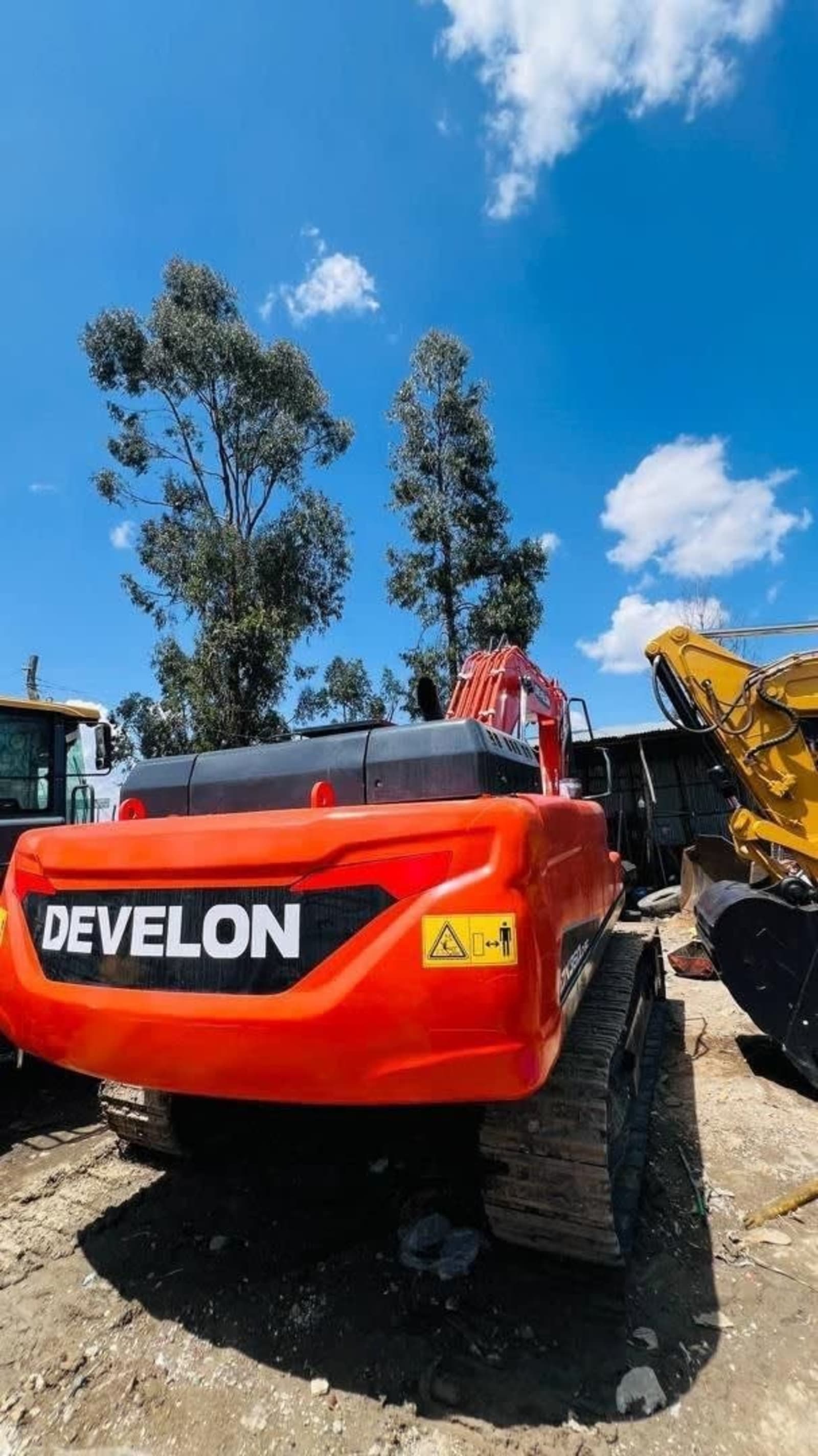 2025 Develon 360