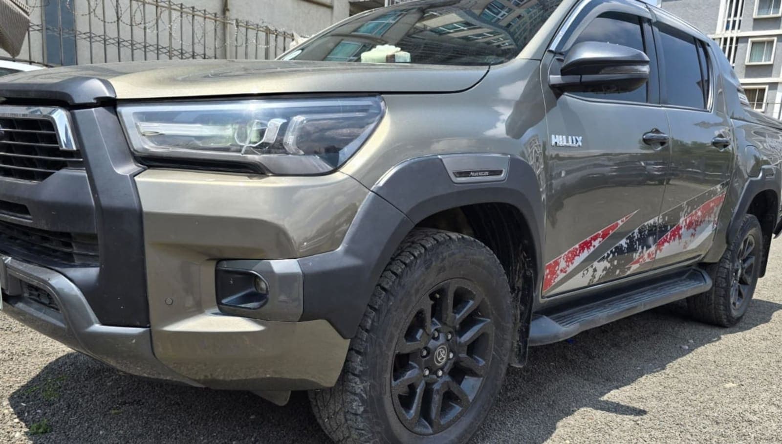 2022 Toyota Hilux Adventure — photo 4