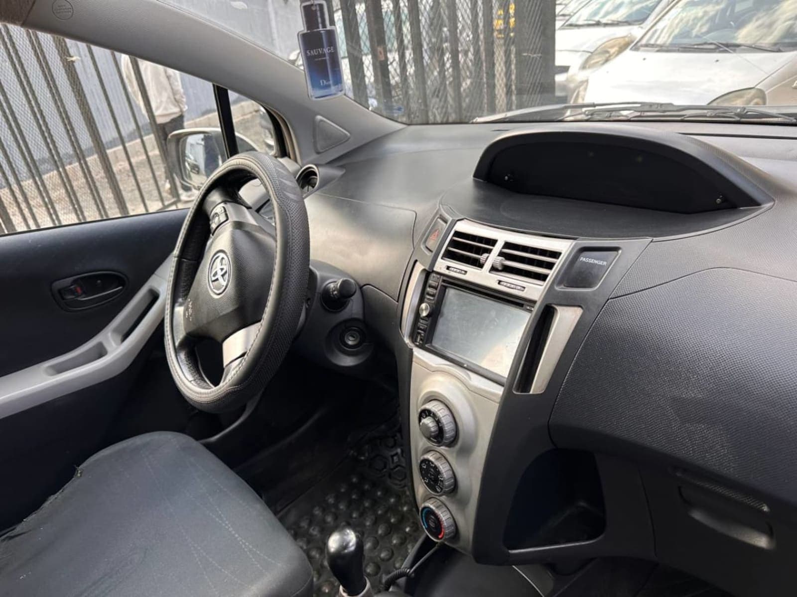 2008 Toyota Yaris Compact — photo 4