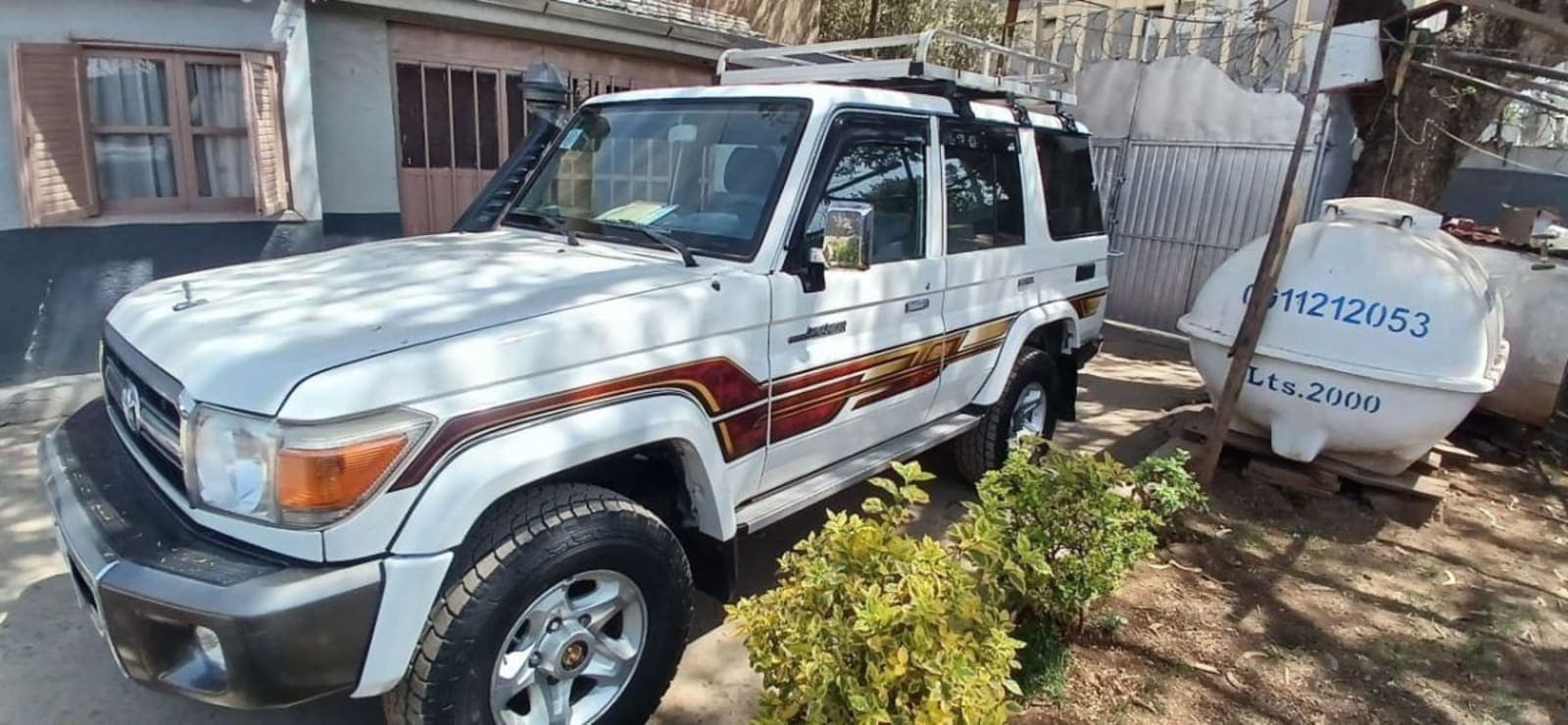 2020 Toyota LandCruiser Mark II hard top — photo 3