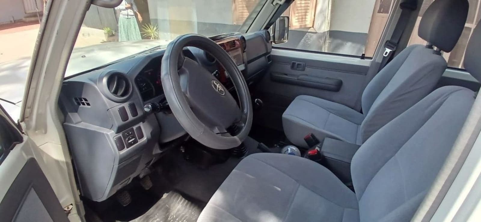 2020 Toyota LandCruiser Mark II hard top — photo 8